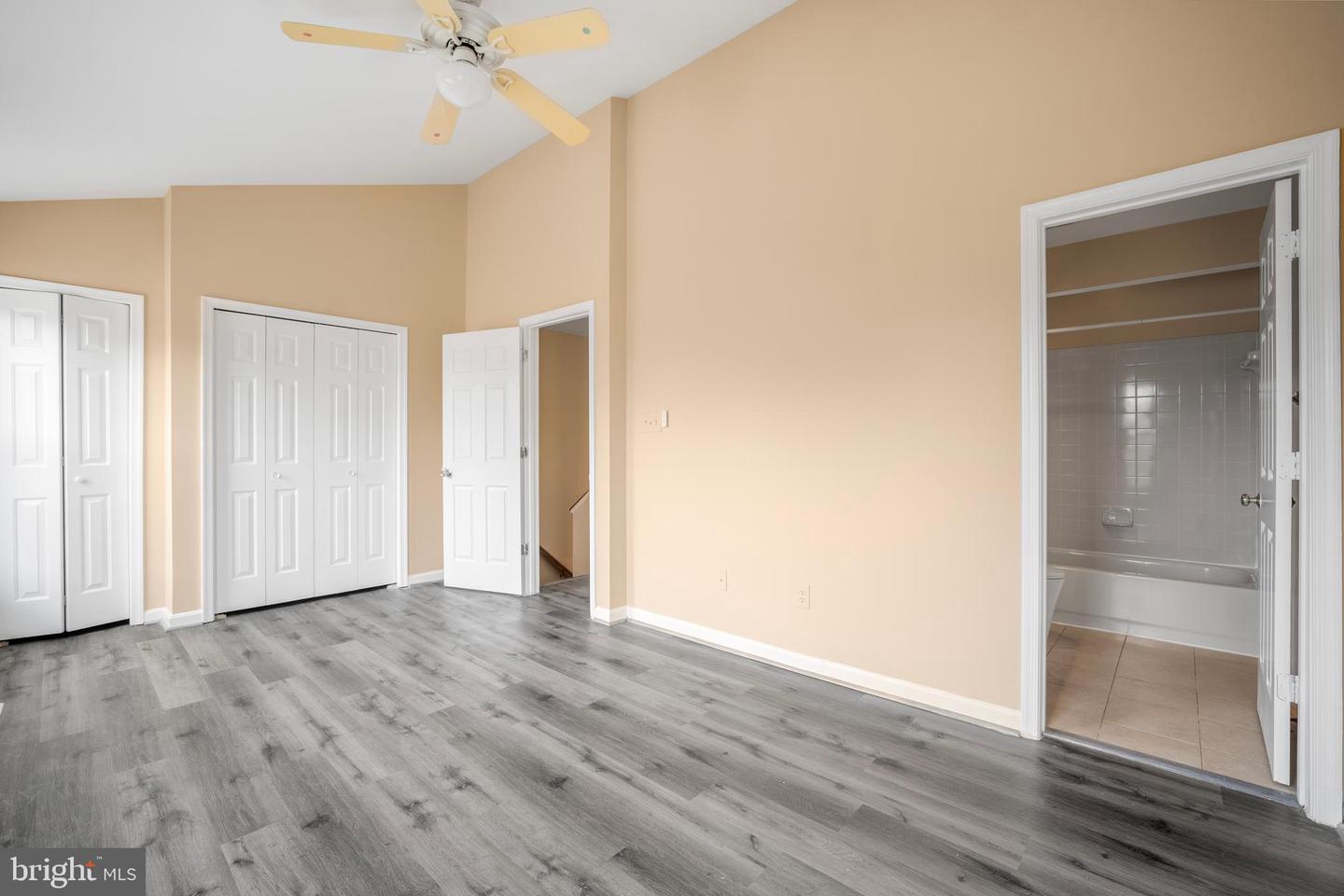 22078 MANNING SQ, STERLING, Virginia 20166, 4 Bedrooms Bedrooms, ,3 BathroomsBathrooms,Residential,For sale,22078 MANNING SQ,VALO2114000 MLS # VALO2114000