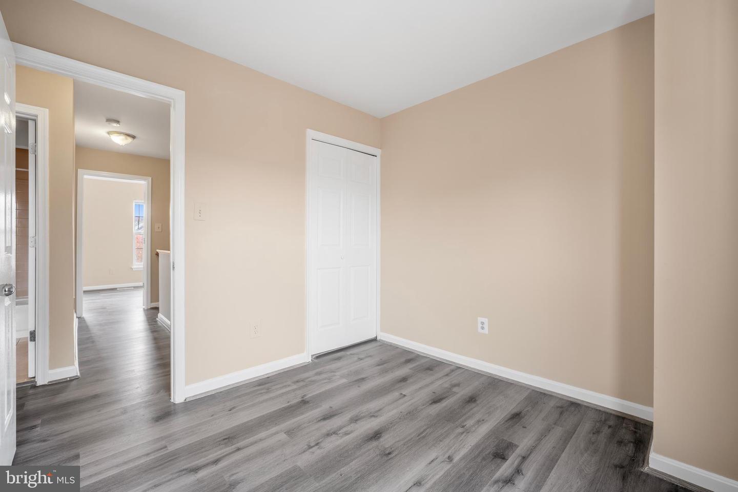 22078 MANNING SQ, STERLING, Virginia 20166, 4 Bedrooms Bedrooms, ,3 BathroomsBathrooms,Residential,For sale,22078 MANNING SQ,VALO2114000 MLS # VALO2114000