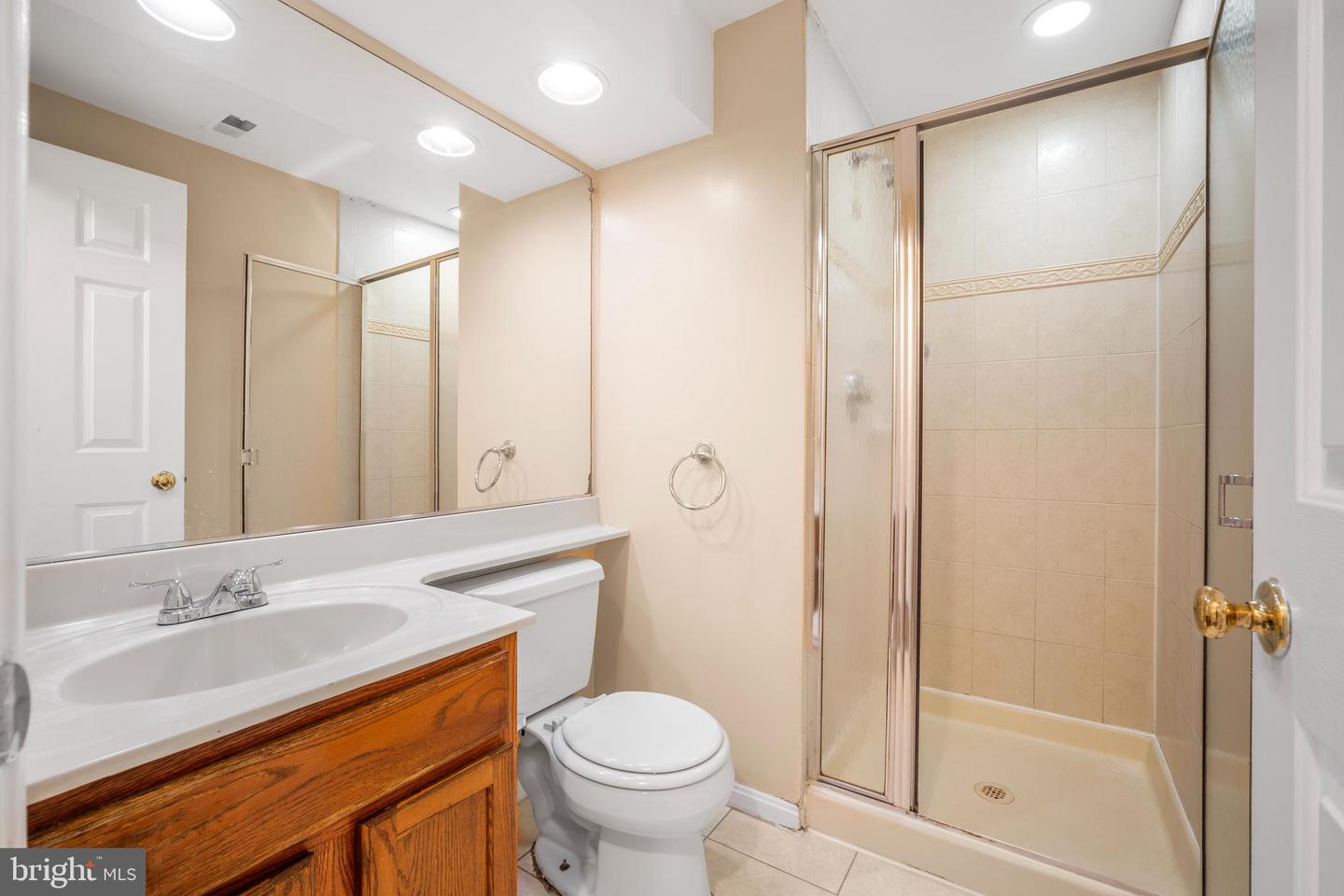 22078 MANNING SQ, STERLING, Virginia 20166, 4 Bedrooms Bedrooms, ,3 BathroomsBathrooms,Residential,For sale,22078 MANNING SQ,VALO2114000 MLS # VALO2114000