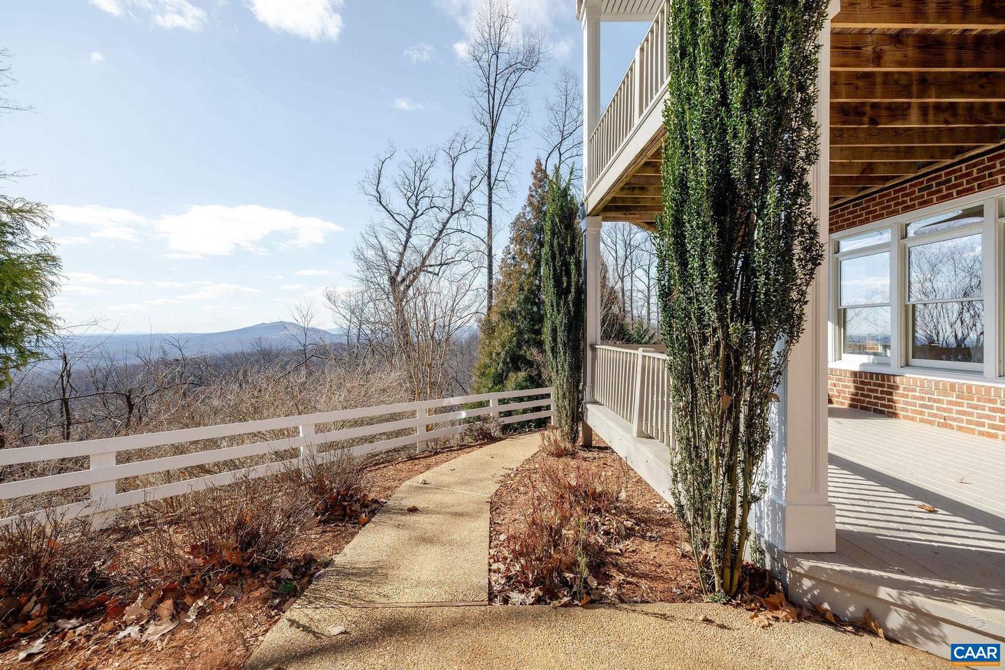 2556 SUMMIT RIDGE TRL, CHARLOTTESVILLE, Virginia 22911, 4 Bedrooms Bedrooms, ,4 BathroomsBathrooms,Residential,For sale,2556 SUMMIT RIDGE TRL,672480 MLS # 672480