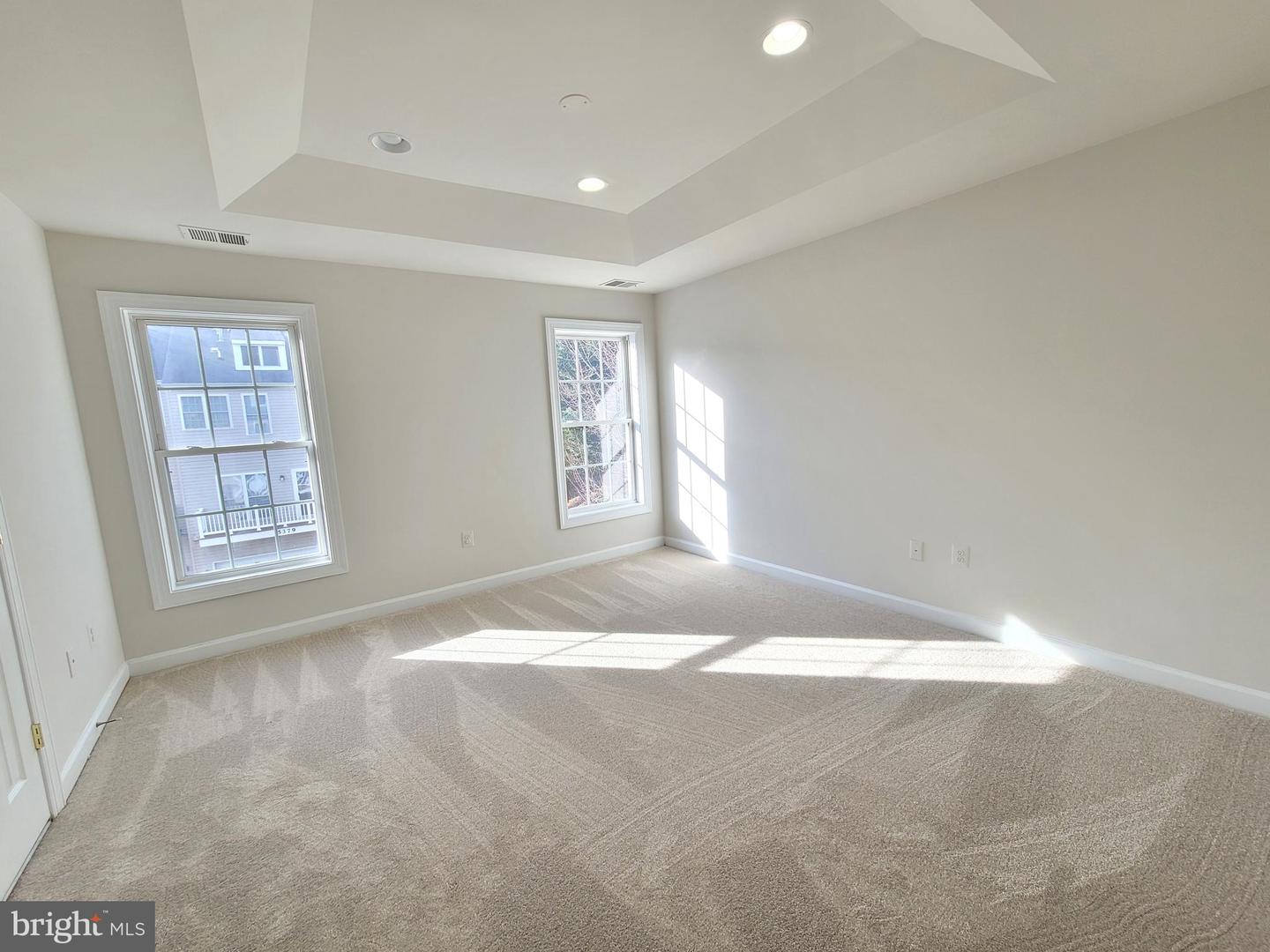 13660 LAVENDER MIST LN, CENTREVILLE, Virginia 20120, 3 Bedrooms Bedrooms, ,2 BathroomsBathrooms,Residential,For sale,13660 LAVENDER MIST LN,VAFX2285876 MLS # VAFX2285876