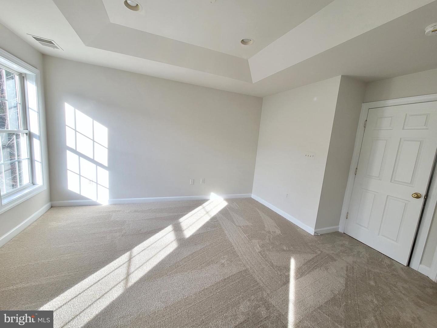 13660 LAVENDER MIST LN, CENTREVILLE, Virginia 20120, 3 Bedrooms Bedrooms, ,2 BathroomsBathrooms,Residential,For sale,13660 LAVENDER MIST LN,VAFX2285876 MLS # VAFX2285876