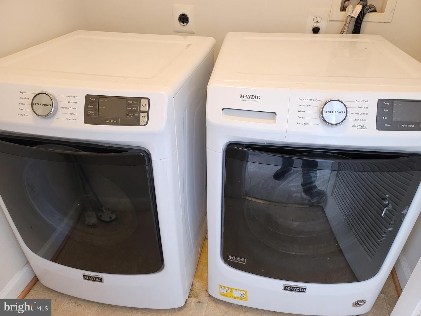 13660 LAVENDER MIST LN, CENTREVILLE, Virginia 20120, 3 Bedrooms Bedrooms, ,2 BathroomsBathrooms,Residential,For sale,13660 LAVENDER MIST LN,VAFX2285876 MLS # VAFX2285876