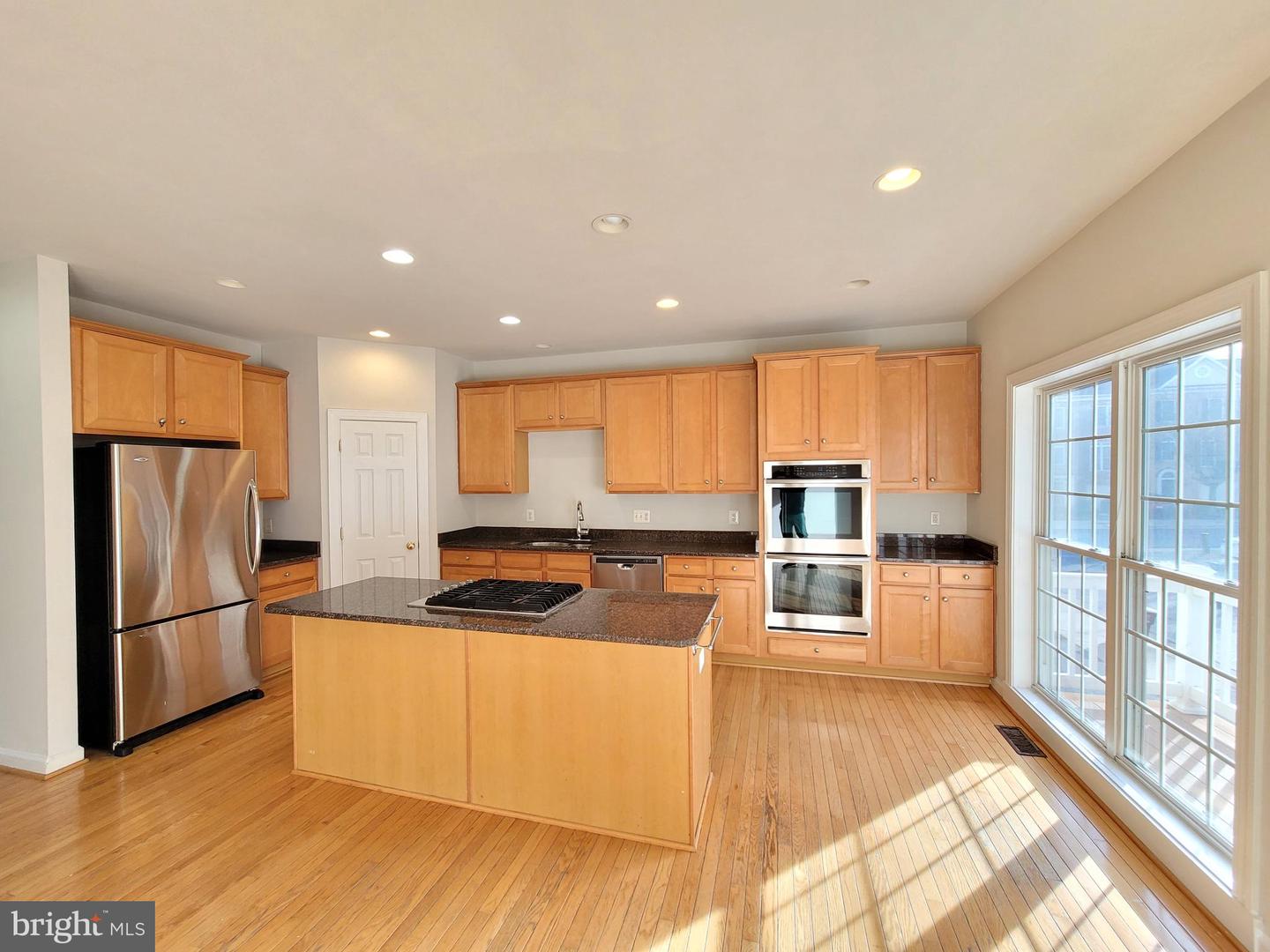 13660 LAVENDER MIST LN, CENTREVILLE, Virginia 20120, 3 Bedrooms Bedrooms, ,2 BathroomsBathrooms,Residential,For sale,13660 LAVENDER MIST LN,VAFX2285876 MLS # VAFX2285876