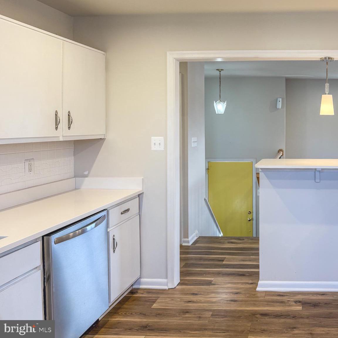 9212 LANDGREEN ST, MANASSAS, Virginia 20110, 4 Bedrooms Bedrooms, 6 Rooms Rooms,2 BathroomsBathrooms,Residential,For sale,9212 LANDGREEN ST,VAMN2009950 MLS # VAMN2009950