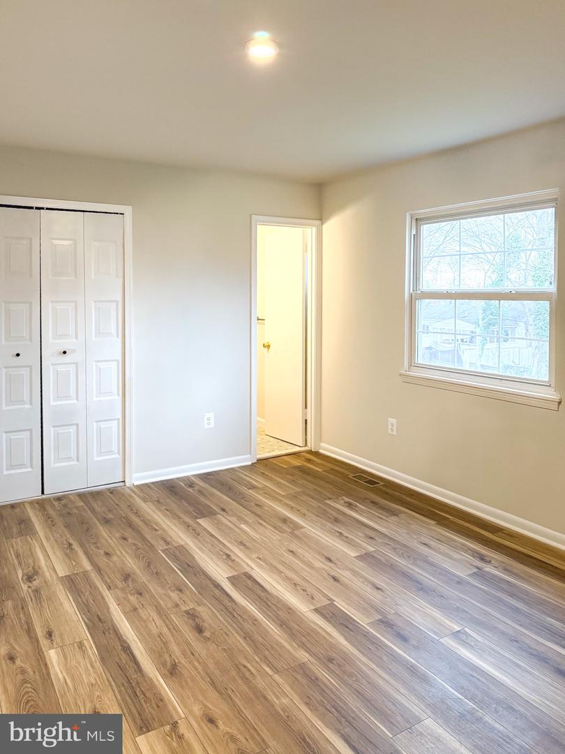 9212 LANDGREEN ST, MANASSAS, Virginia 20110, 4 Bedrooms Bedrooms, 6 Rooms Rooms,2 BathroomsBathrooms,Residential,For sale,9212 LANDGREEN ST,VAMN2009950 MLS # VAMN2009950