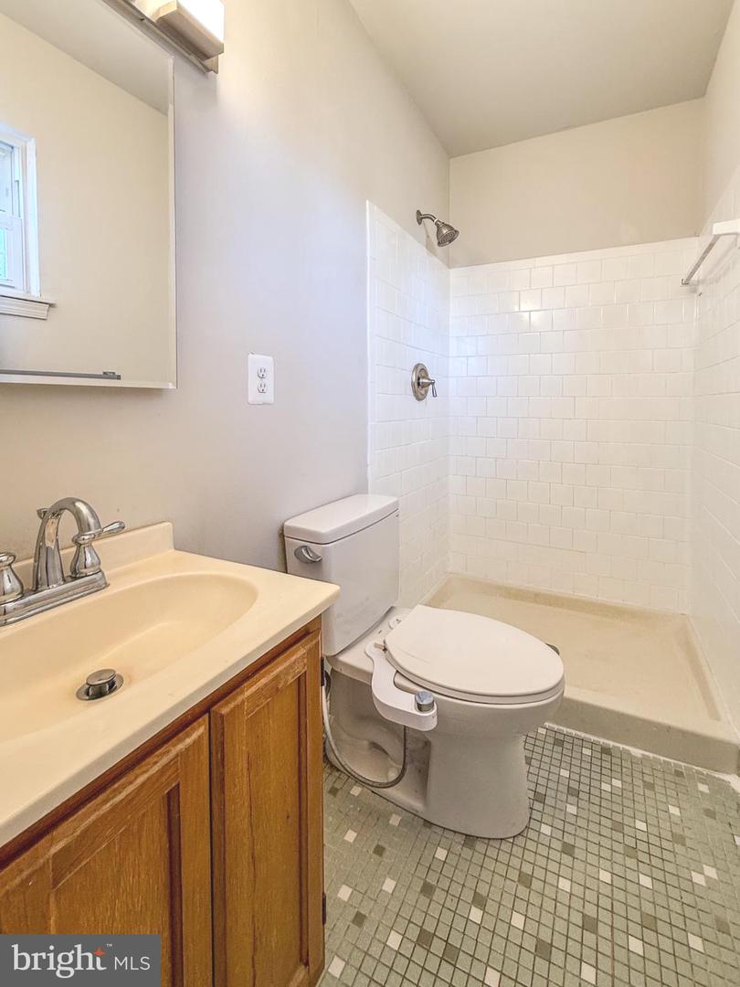 9212 LANDGREEN ST, MANASSAS, Virginia 20110, 4 Bedrooms Bedrooms, 6 Rooms Rooms,2 BathroomsBathrooms,Residential,For sale,9212 LANDGREEN ST,VAMN2009950 MLS # VAMN2009950