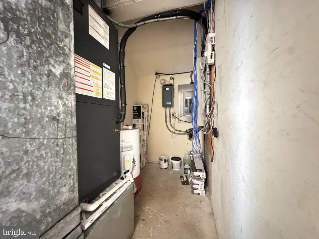 3935 UNIVERSITY DR, FAIRFAX, Virginia 22030, ,Land,For sale,3935 UNIVERSITY DR,VAFC2007666 MLS # VAFC2007666