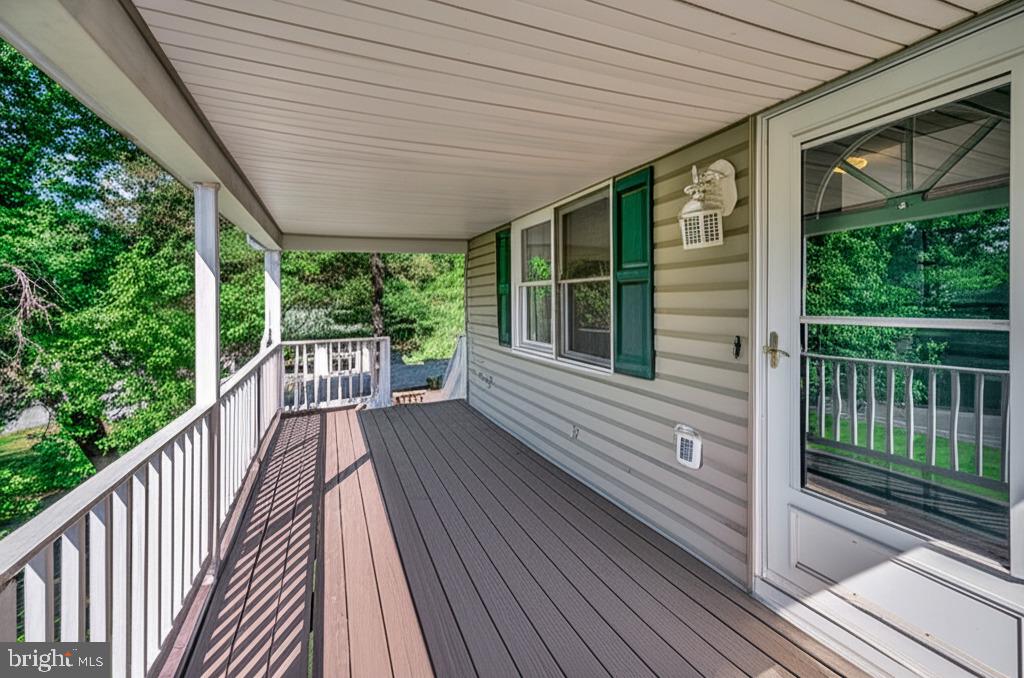 1406 LAKEVIEW PKWY, LOCUST GROVE, Virginia 22508, 3 Bedrooms Bedrooms, ,3 BathroomsBathrooms,Residential,For sale,1406 LAKEVIEW PKWY,VAOR2010030 MLS # VAOR2010030