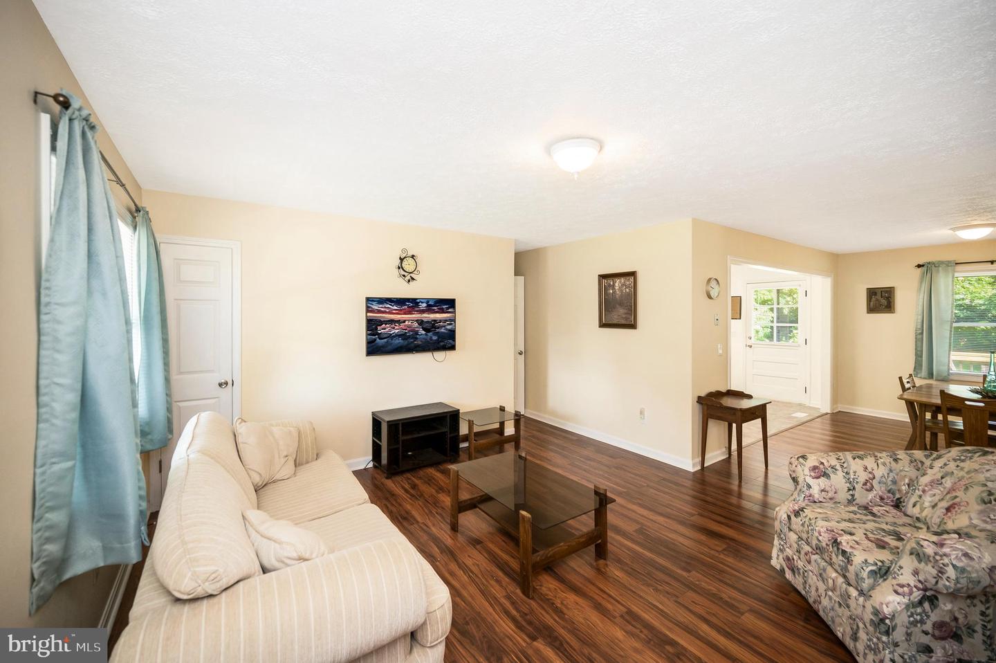 1406 LAKEVIEW PKWY, LOCUST GROVE, Virginia 22508, 3 Bedrooms Bedrooms, ,3 BathroomsBathrooms,Residential,For sale,1406 LAKEVIEW PKWY,VAOR2010030 MLS # VAOR2010030