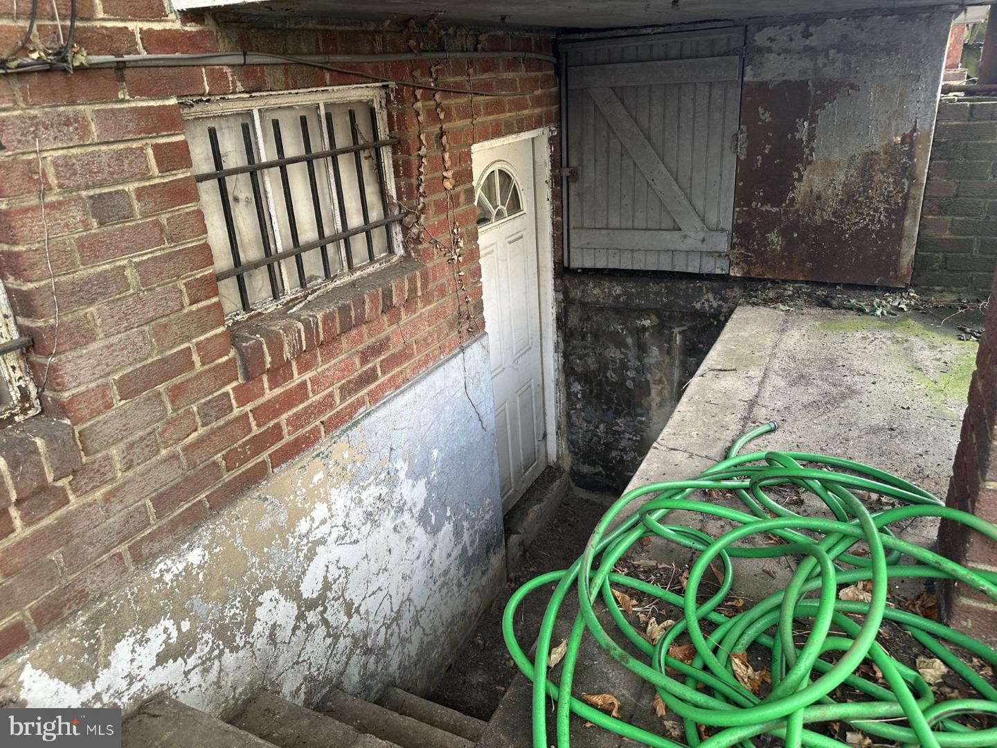 1420 18TH PL SE, WASHINGTON, District Of Columbia 20020, 3 Bedrooms Bedrooms, ,1 BathroomBathrooms,Residential,For sale,1420 18TH PL SE,DCDC2222146 MLS # DCDC2222146