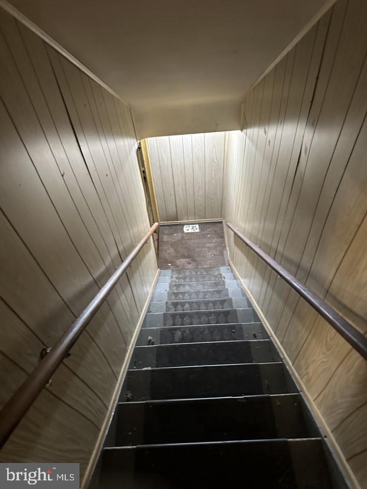 1420 18TH PL SE, WASHINGTON, District Of Columbia 20020, 3 Bedrooms Bedrooms, ,1 BathroomBathrooms,Residential,For sale,1420 18TH PL SE,DCDC2222146 MLS # DCDC2222146