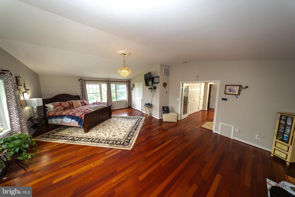 4179 FIERY RUN RD, LINDEN, Virginia, 5 Bedrooms Bedrooms, ,2 BathroomsBathrooms,Residential,4179 FIERY RUN RD,VAFQ2020140 MLS # VAFQ2020140