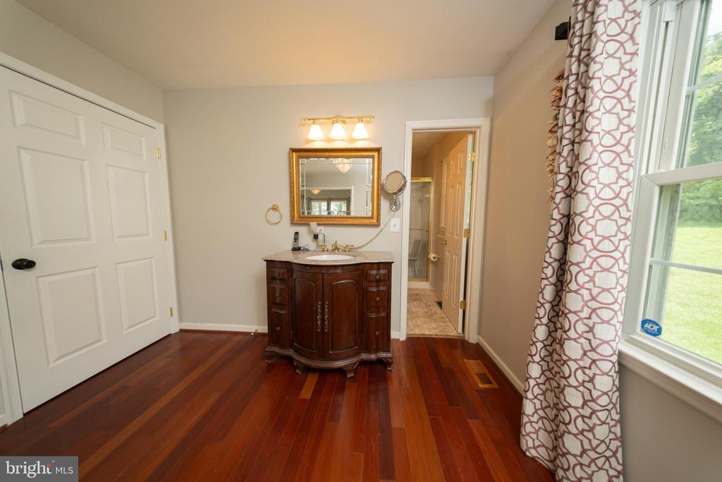 4179 FIERY RUN RD, LINDEN, Virginia, 5 Bedrooms Bedrooms, ,2 BathroomsBathrooms,Residential,4179 FIERY RUN RD,VAFQ2020140 MLS # VAFQ2020140