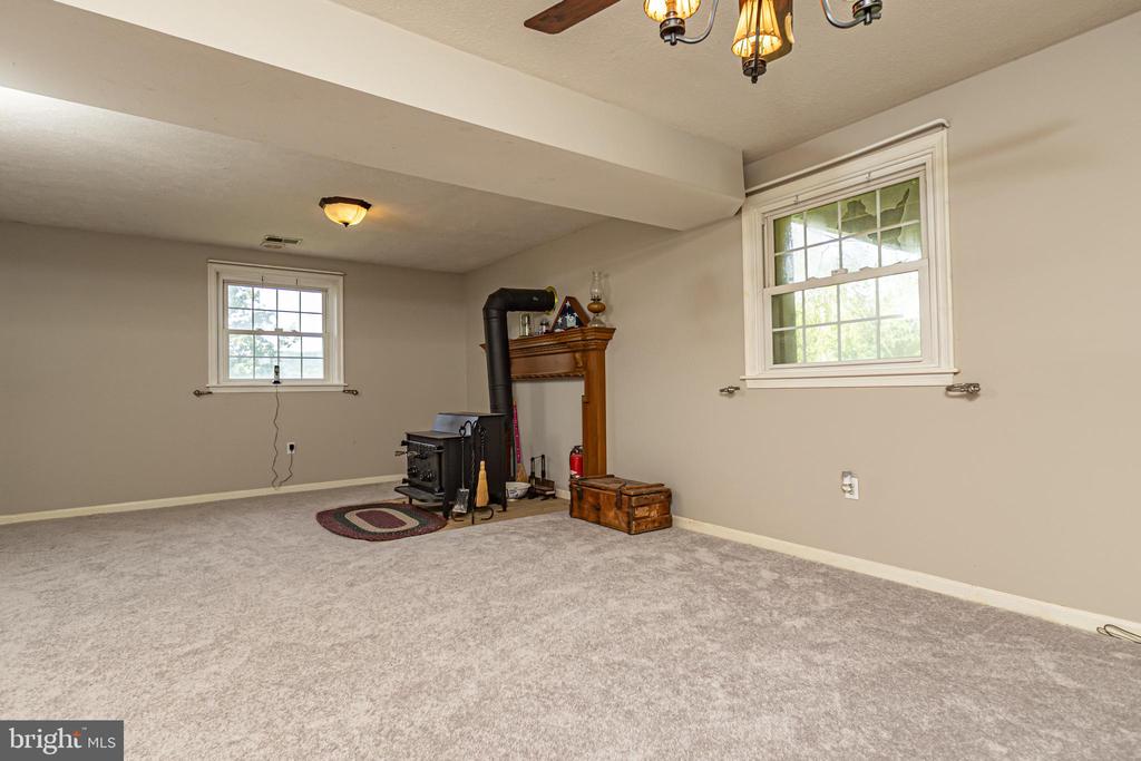 4179 FIERY RUN RD, LINDEN, Virginia, 5 Bedrooms Bedrooms, ,2 BathroomsBathrooms,Residential,4179 FIERY RUN RD,VAFQ2020140 MLS # VAFQ2020140