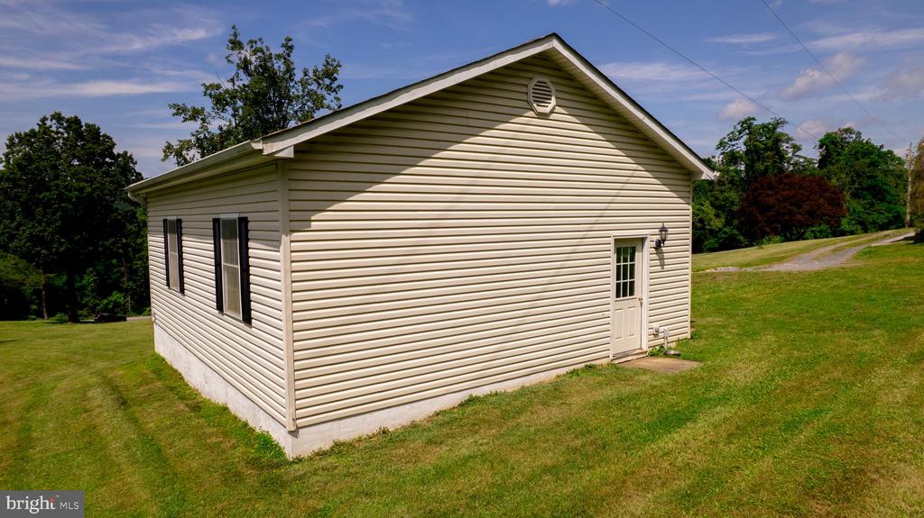 4179 FIERY RUN RD, LINDEN, Virginia, 5 Bedrooms Bedrooms, ,2 BathroomsBathrooms,Residential,4179 FIERY RUN RD,VAFQ2020140 MLS # VAFQ2020140