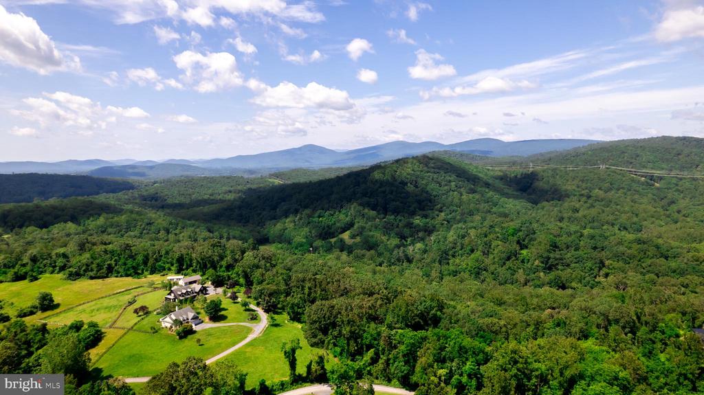 4179 FIERY RUN RD, LINDEN, Virginia, 5 Bedrooms Bedrooms, ,2 BathroomsBathrooms,Residential,4179 FIERY RUN RD,VAFQ2020140 MLS # VAFQ2020140