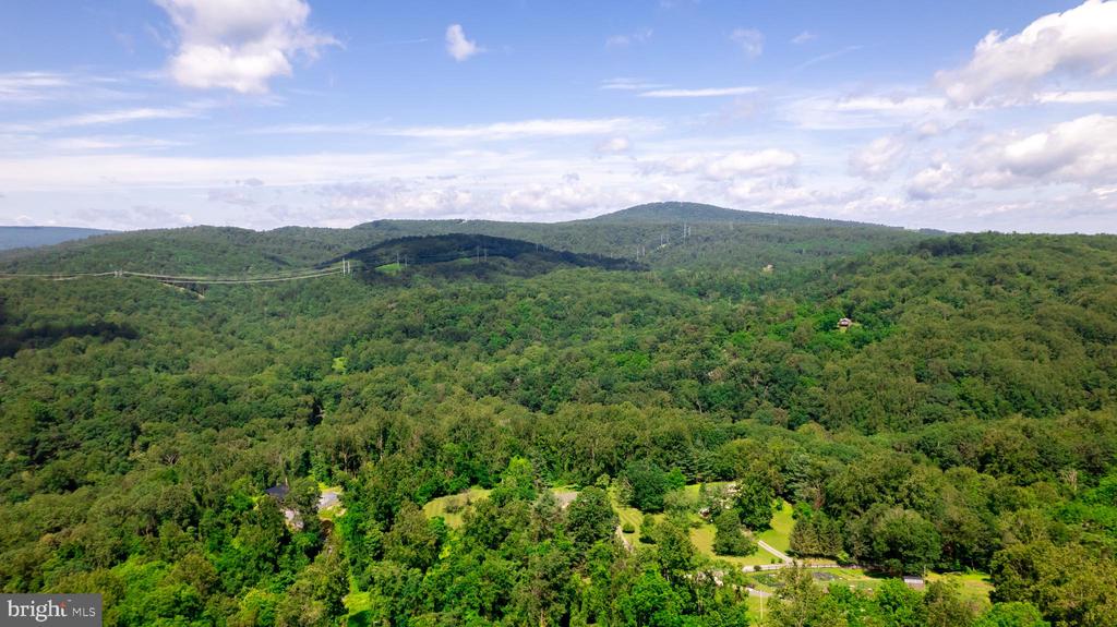 4179 FIERY RUN RD, LINDEN, Virginia, 5 Bedrooms Bedrooms, ,2 BathroomsBathrooms,Residential,4179 FIERY RUN RD,VAFQ2020140 MLS # VAFQ2020140