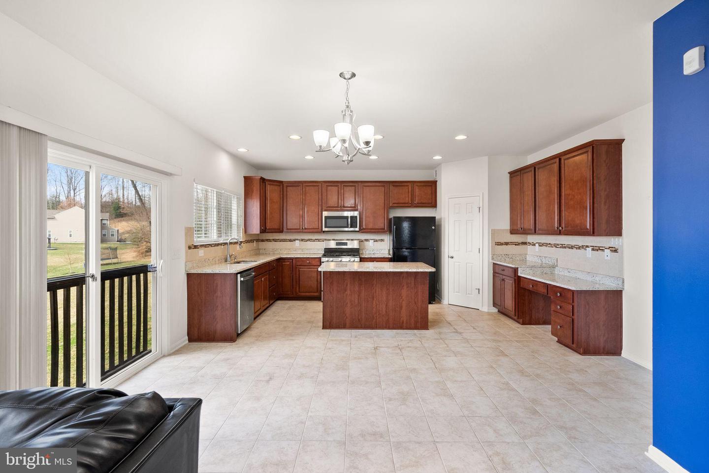 FREDERICKSBURG, Virginia 22405, 6 Bedrooms Bedrooms, 19 Rooms Rooms,4 BathroomsBathrooms,Residential,For sale,VAST2042766 MLS # VAST2042766