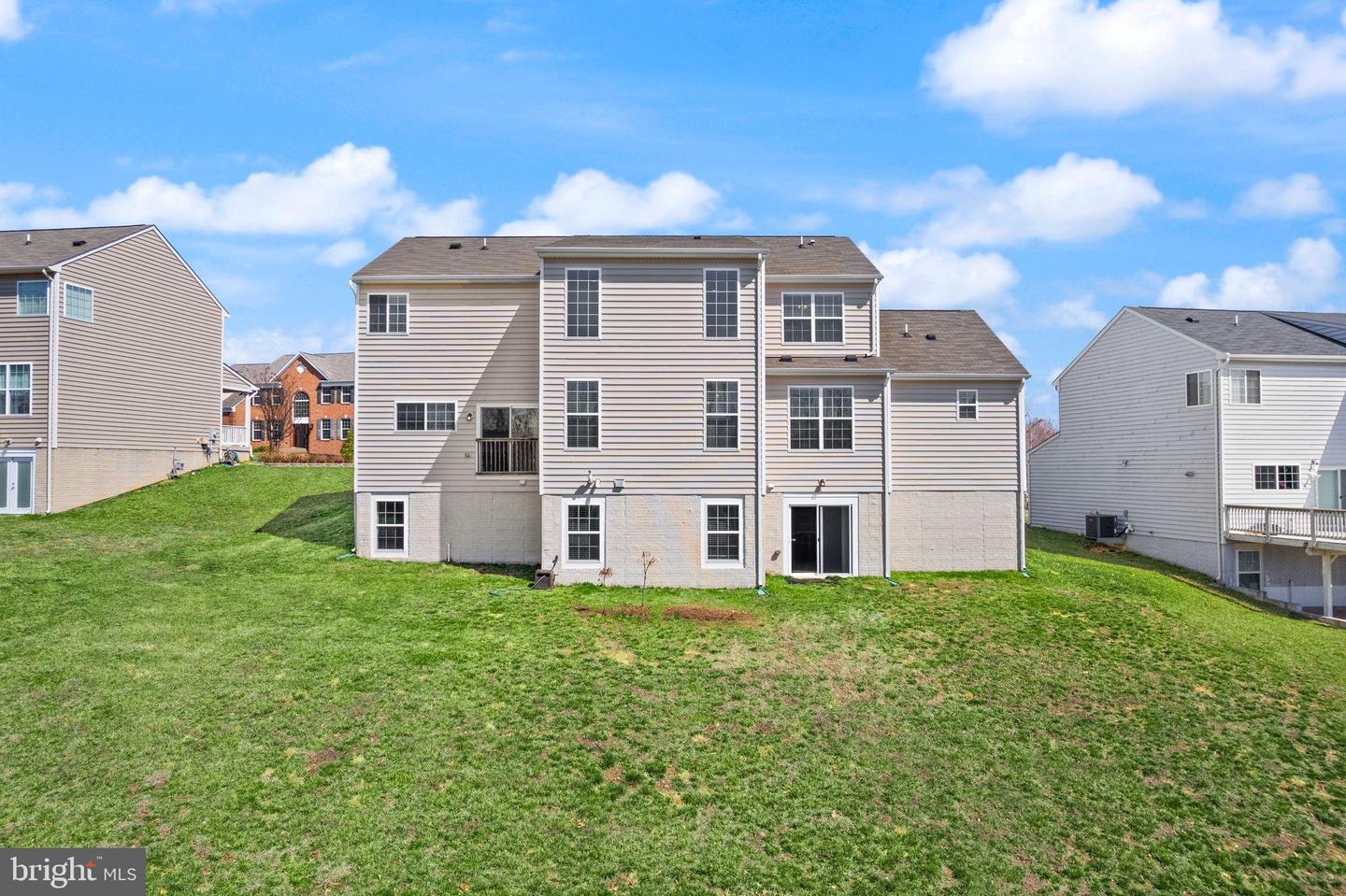 FREDERICKSBURG, Virginia 22405, 6 Bedrooms Bedrooms, 19 Rooms Rooms,4 BathroomsBathrooms,Residential,For sale,VAST2042766 MLS # VAST2042766