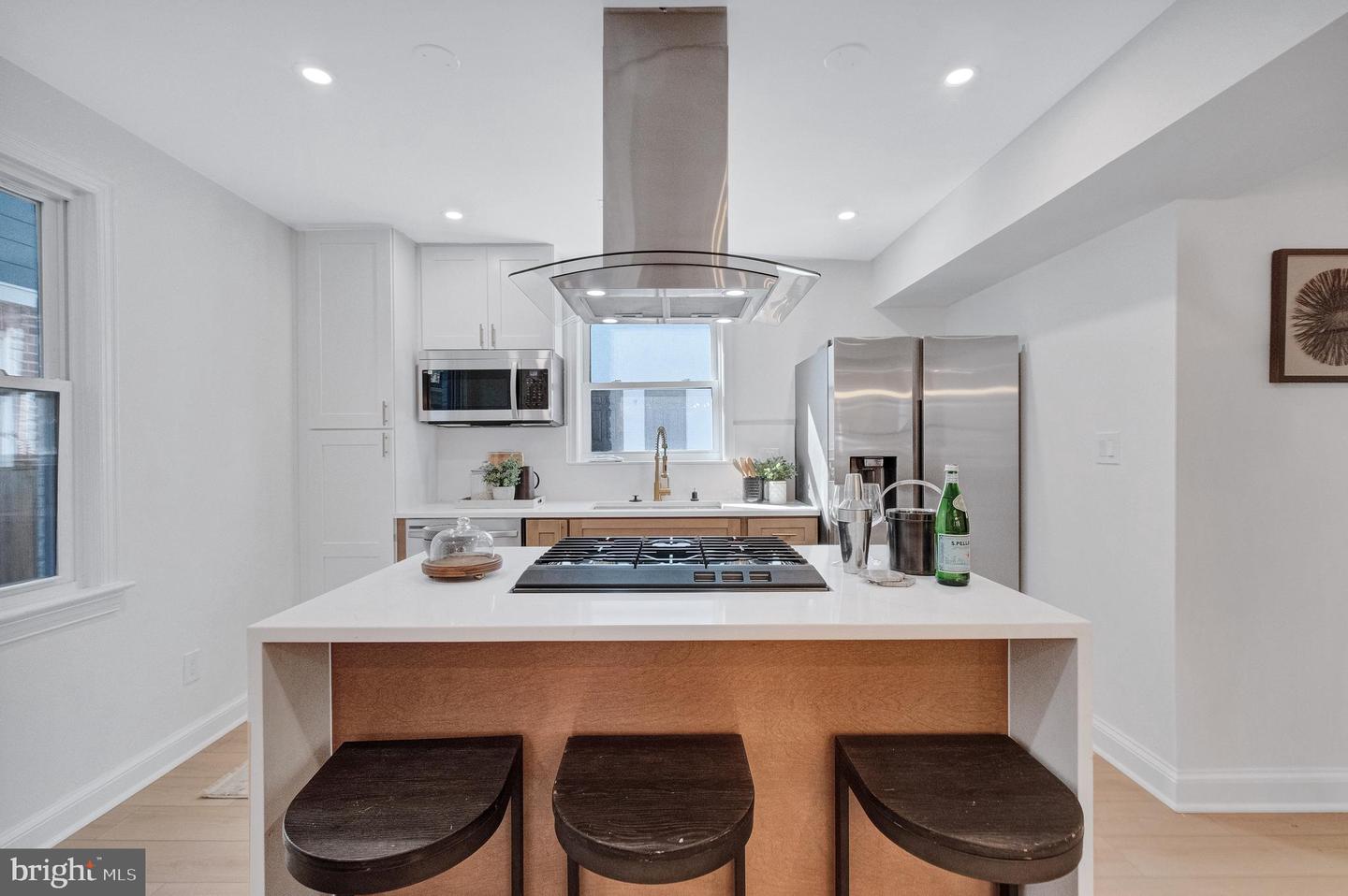 5520 NORTH CAPITOL ST NW, WASHINGTON, District Of Columbia 20011, 4 Bedrooms Bedrooms, ,3 BathroomsBathrooms,Residential,For sale,5520 NORTH CAPITOL ST NW,DCDC2228632 MLS # DCDC2228632