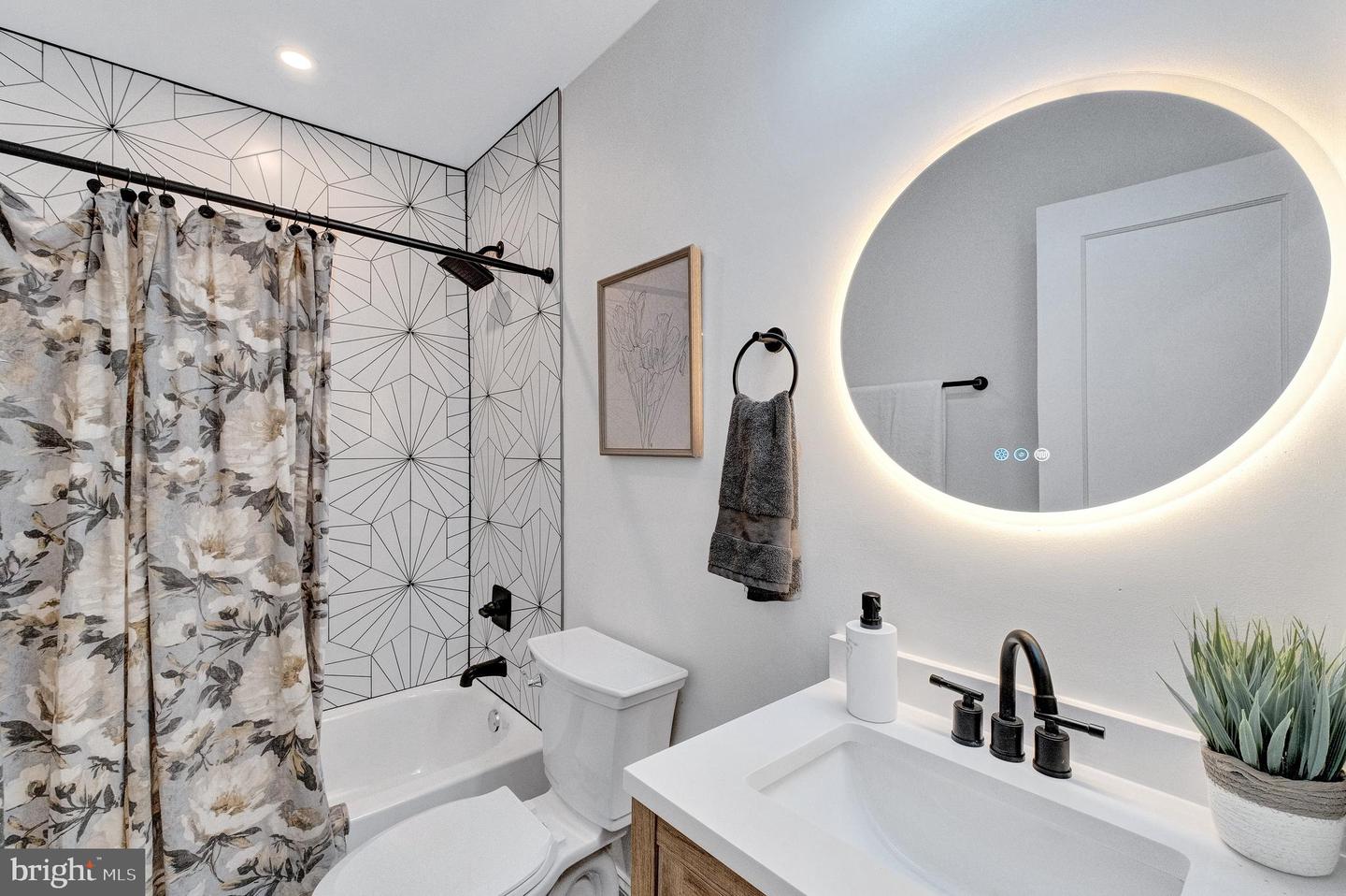 5520 NORTH CAPITOL ST NW, WASHINGTON, District Of Columbia 20011, 4 Bedrooms Bedrooms, ,3 BathroomsBathrooms,Residential,For sale,5520 NORTH CAPITOL ST NW,DCDC2228632 MLS # DCDC2228632