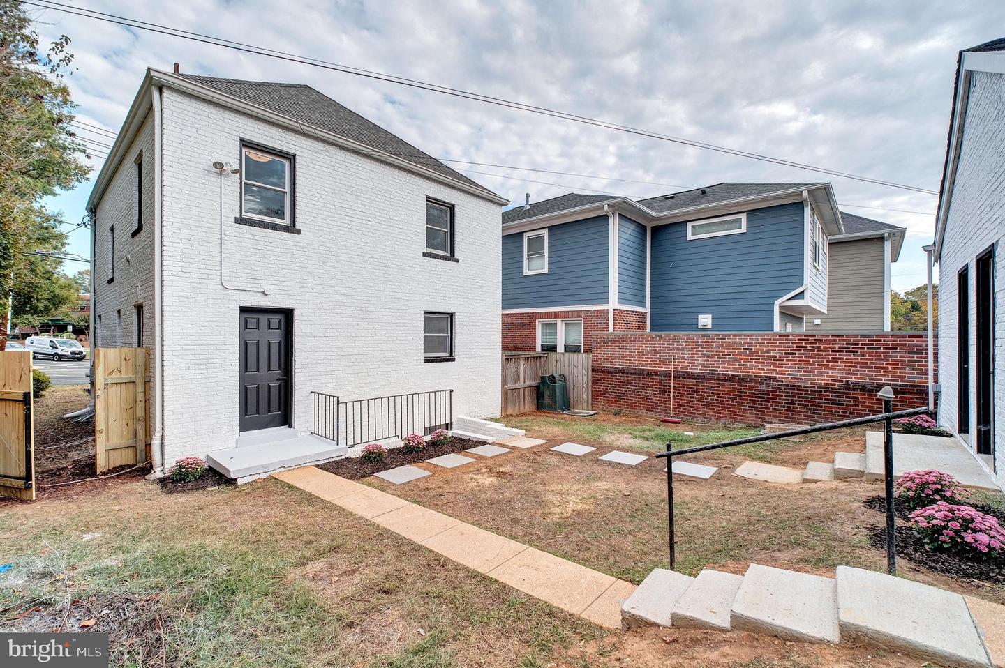 5520 NORTH CAPITOL ST NW, WASHINGTON, District Of Columbia 20011, 4 Bedrooms Bedrooms, ,3 BathroomsBathrooms,Residential,For sale,5520 NORTH CAPITOL ST NW,DCDC2228632 MLS # DCDC2228632