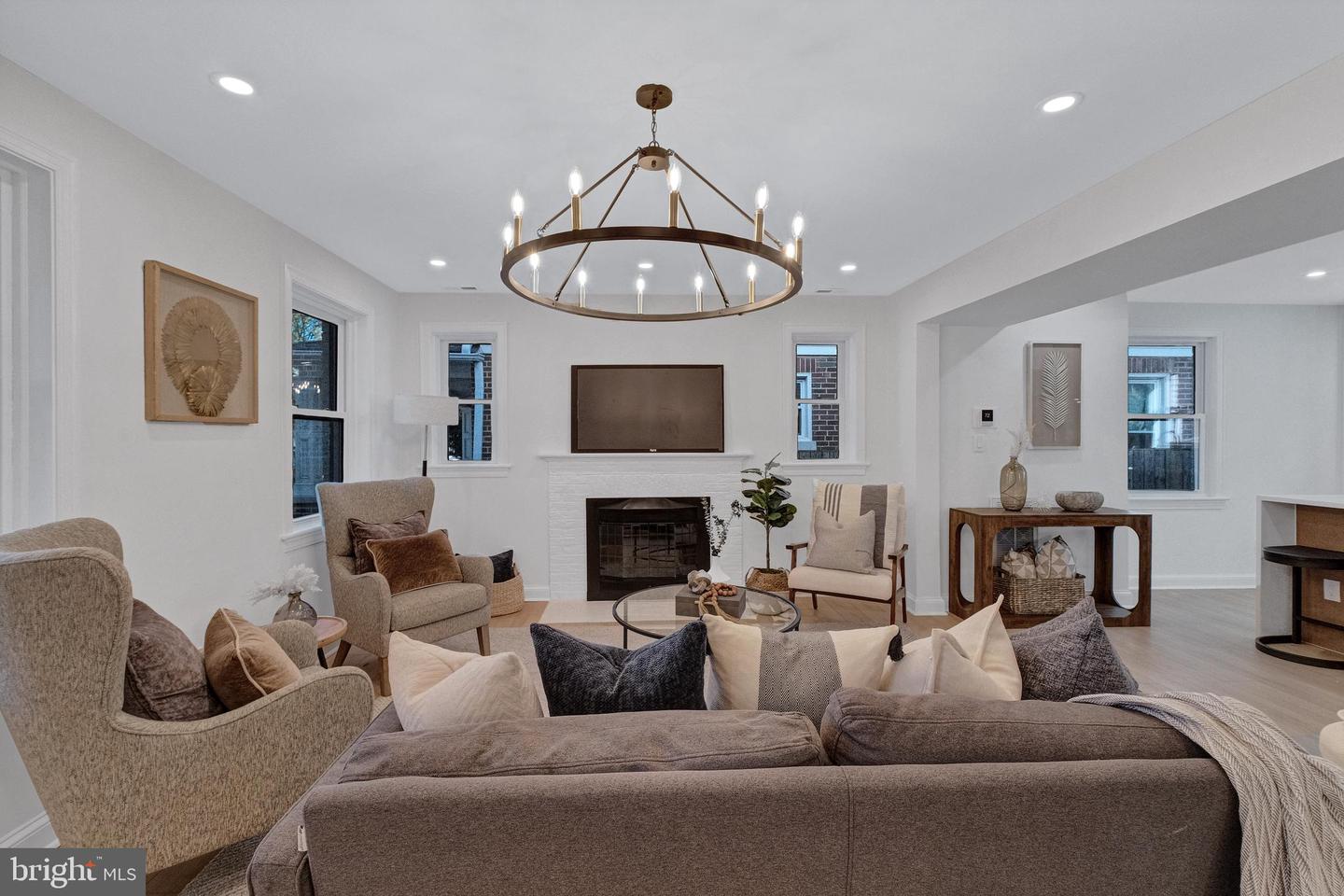 5520 NORTH CAPITOL ST NW, WASHINGTON, District Of Columbia 20011, 4 Bedrooms Bedrooms, ,3 BathroomsBathrooms,Residential,For sale,5520 NORTH CAPITOL ST NW,DCDC2228632 MLS # DCDC2228632