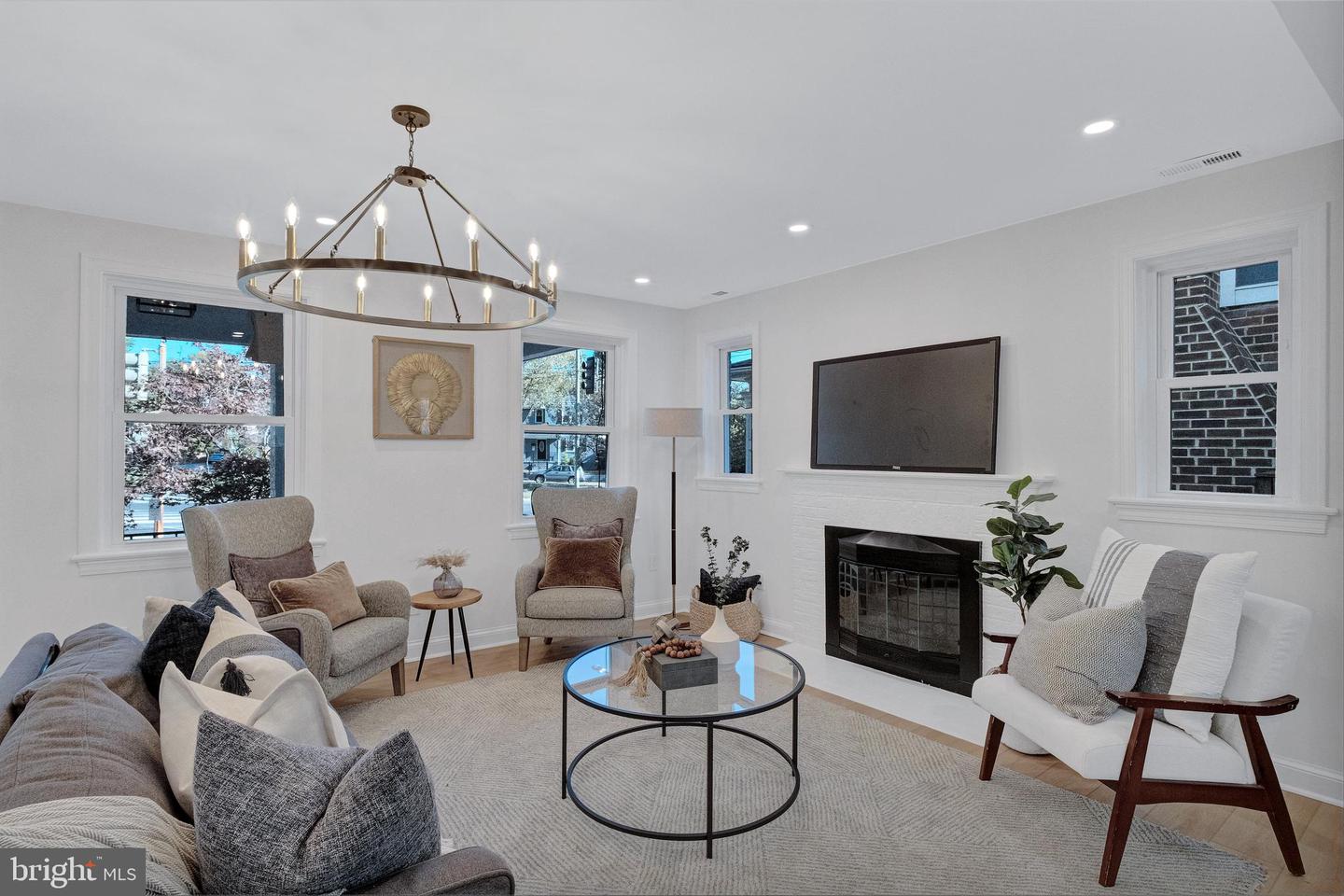 5520 NORTH CAPITOL ST NW, WASHINGTON, District Of Columbia 20011, 4 Bedrooms Bedrooms, ,3 BathroomsBathrooms,Residential,For sale,5520 NORTH CAPITOL ST NW,DCDC2228632 MLS # DCDC2228632