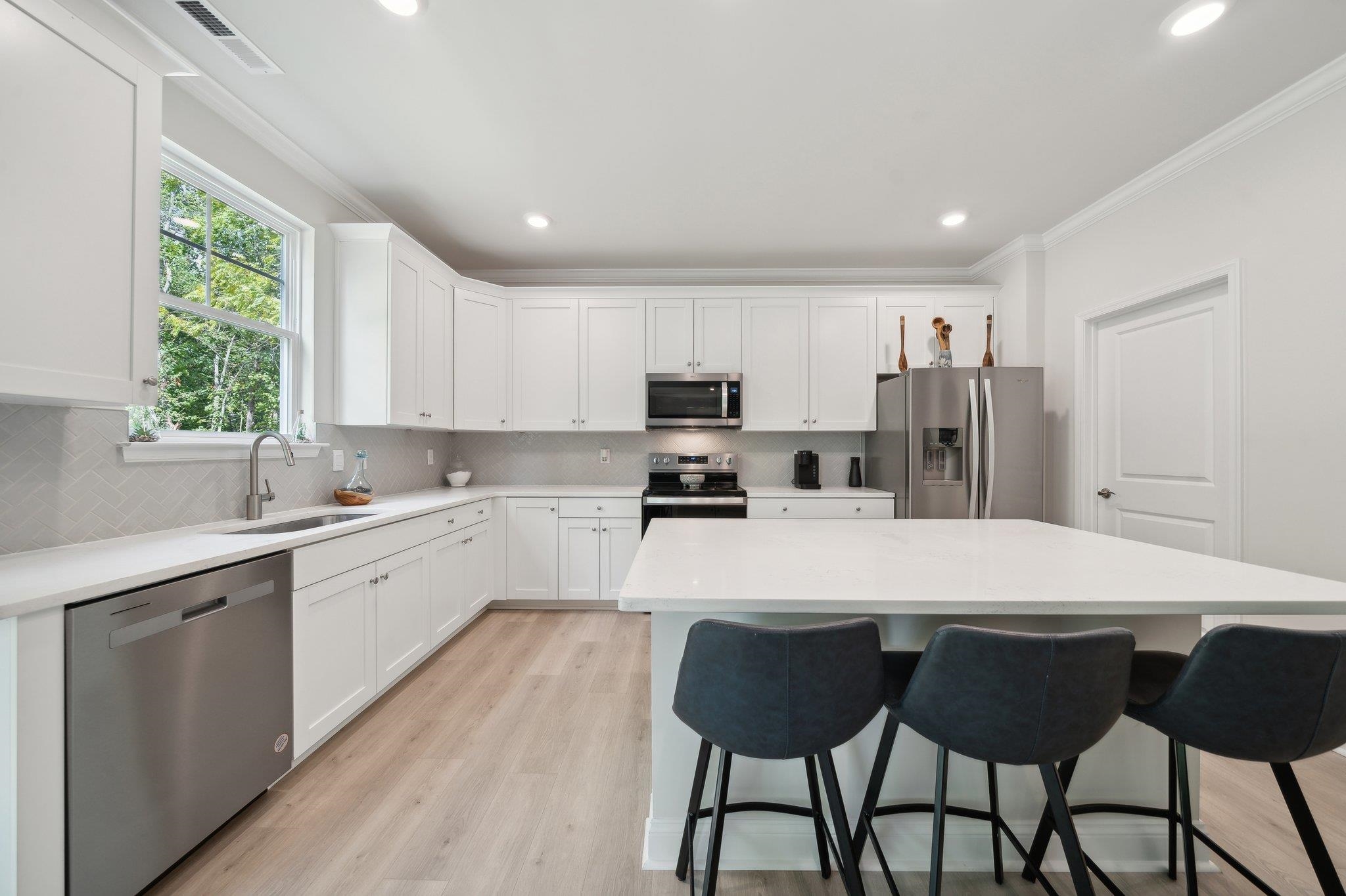 172 LIBERTY LN, KESWICK, Virginia 22947, 4 Bedrooms Bedrooms, ,2 BathroomsBathrooms,Residential,172 LIBERTY LN,668145 MLS # 668145