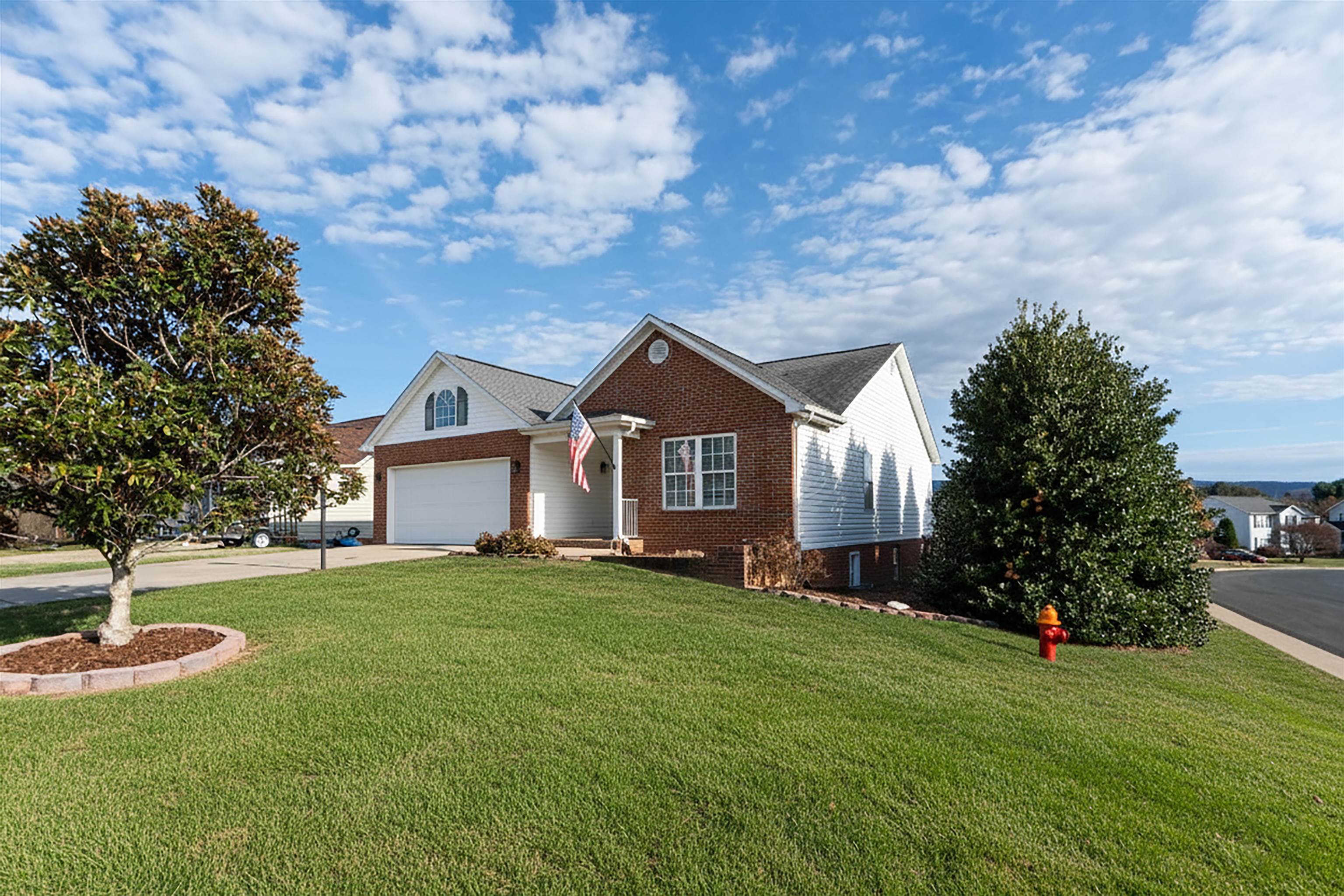 200 BEDFORD RD, WAYNESBORO, Virginia 22980, 5 Bedrooms Bedrooms, ,3 BathroomsBathrooms,Residential,200 BEDFORD RD,671171 MLS # 671171