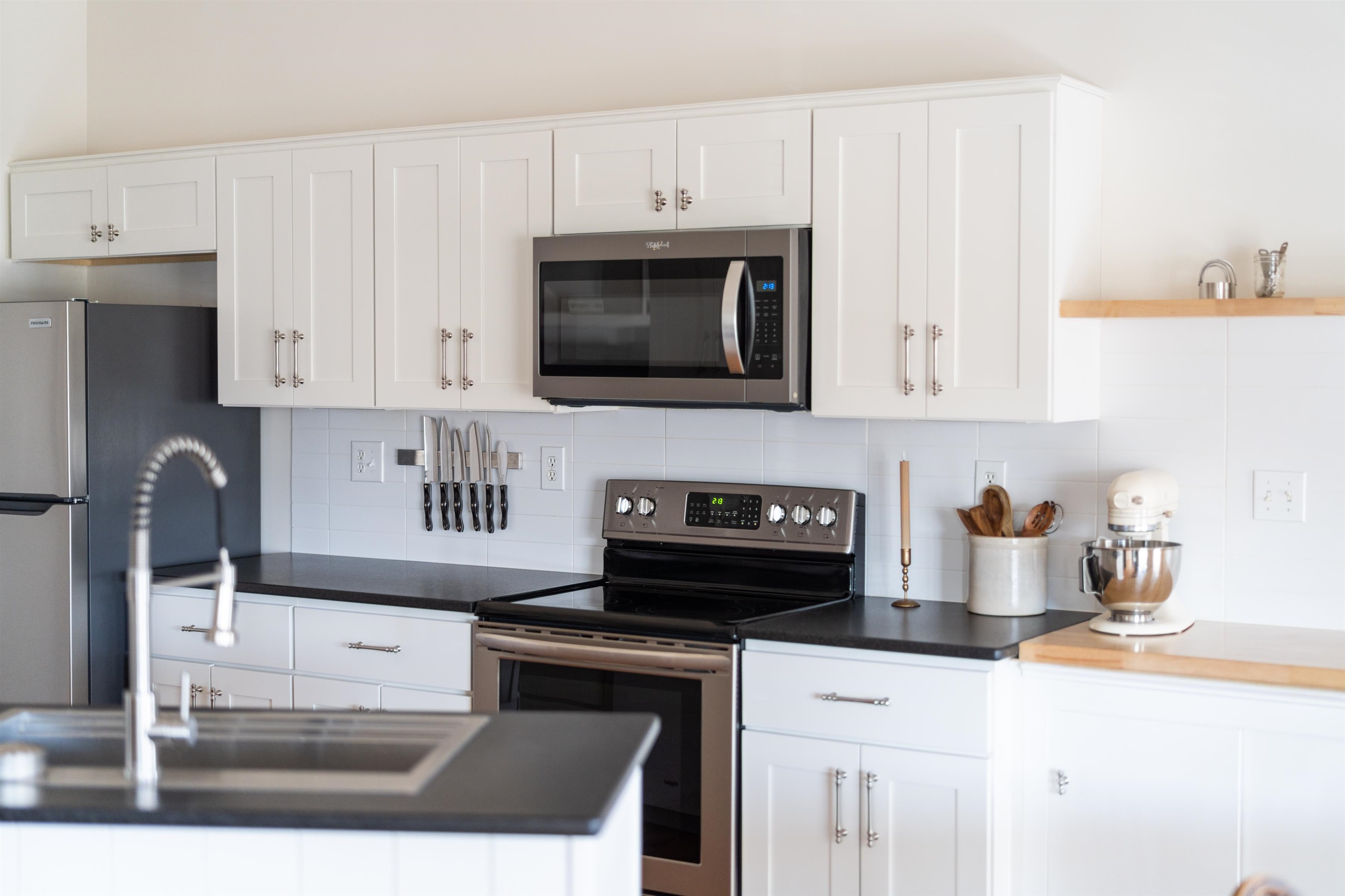 200 BEDFORD RD, WAYNESBORO, Virginia 22980, 5 Bedrooms Bedrooms, ,3 BathroomsBathrooms,Residential,200 BEDFORD RD,671171 MLS # 671171