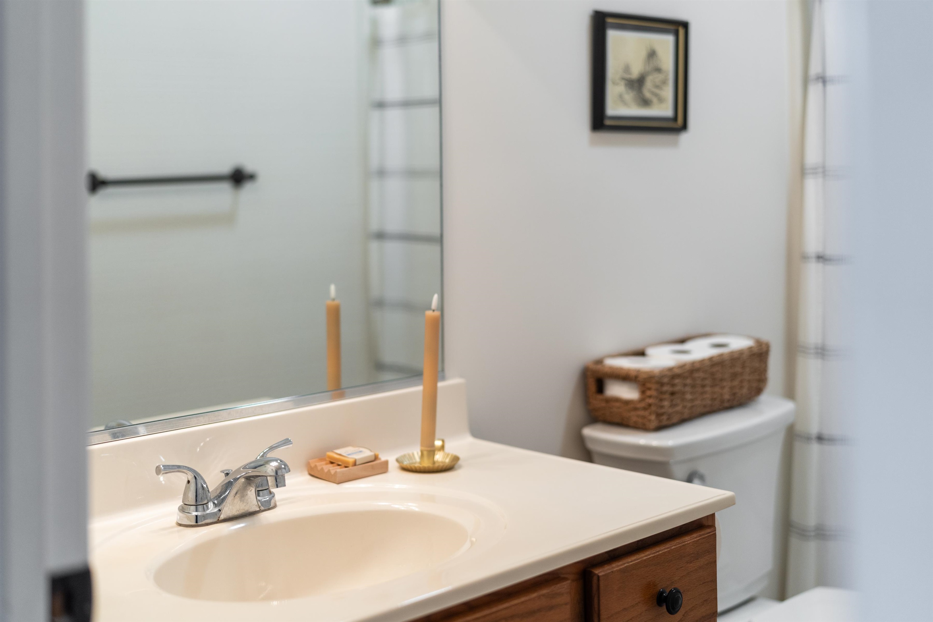 200 BEDFORD RD, WAYNESBORO, Virginia 22980, 5 Bedrooms Bedrooms, ,3 BathroomsBathrooms,Residential,200 BEDFORD RD,671171 MLS # 671171