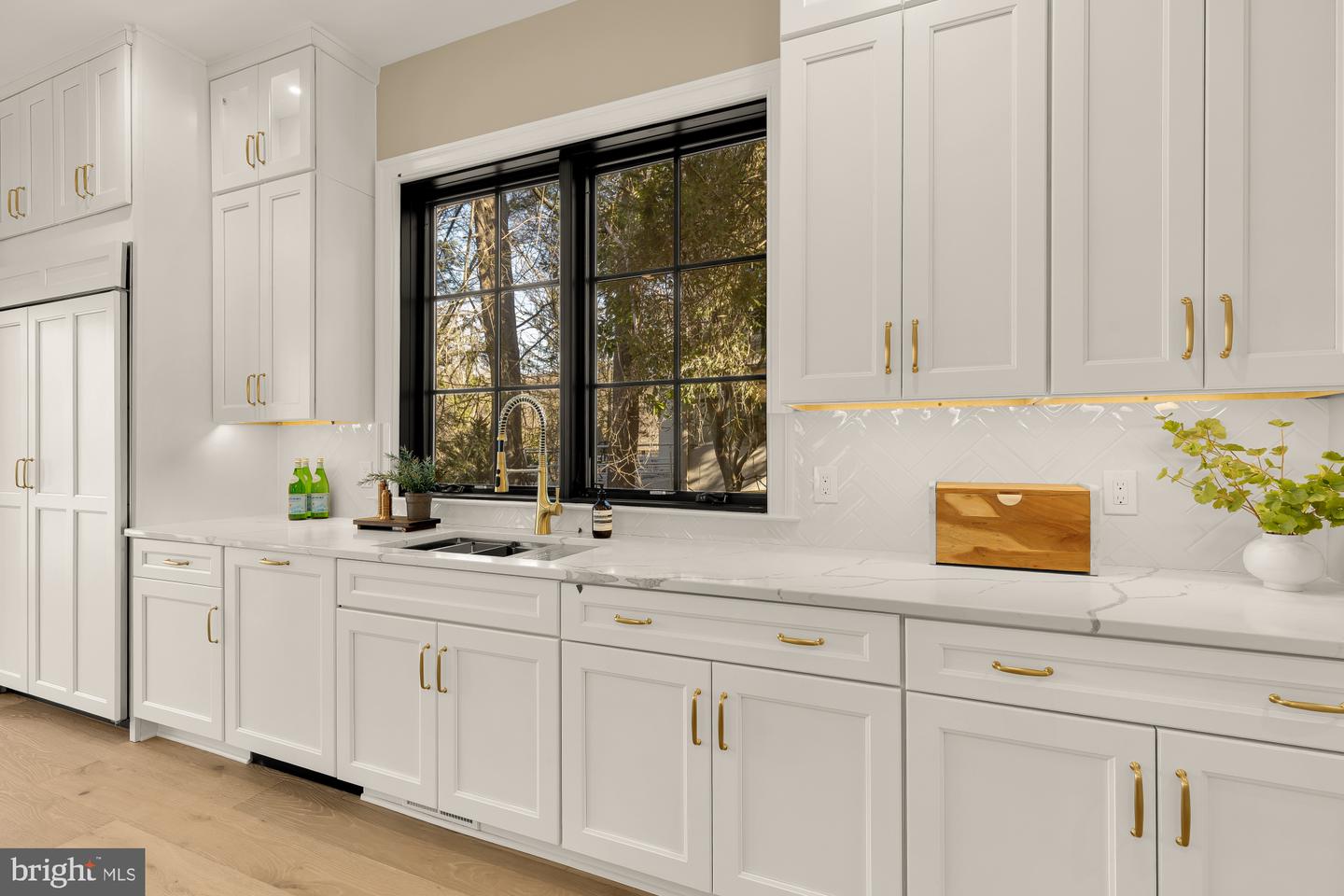 2733 CHESAPEAKE ST NW, WASHINGTON, District Of Columbia 20008, 6 Bedrooms Bedrooms, ,6 BathroomsBathrooms,Residential,For sale,2733 CHESAPEAKE ST NW,DCDC2229070 MLS # DCDC2229070