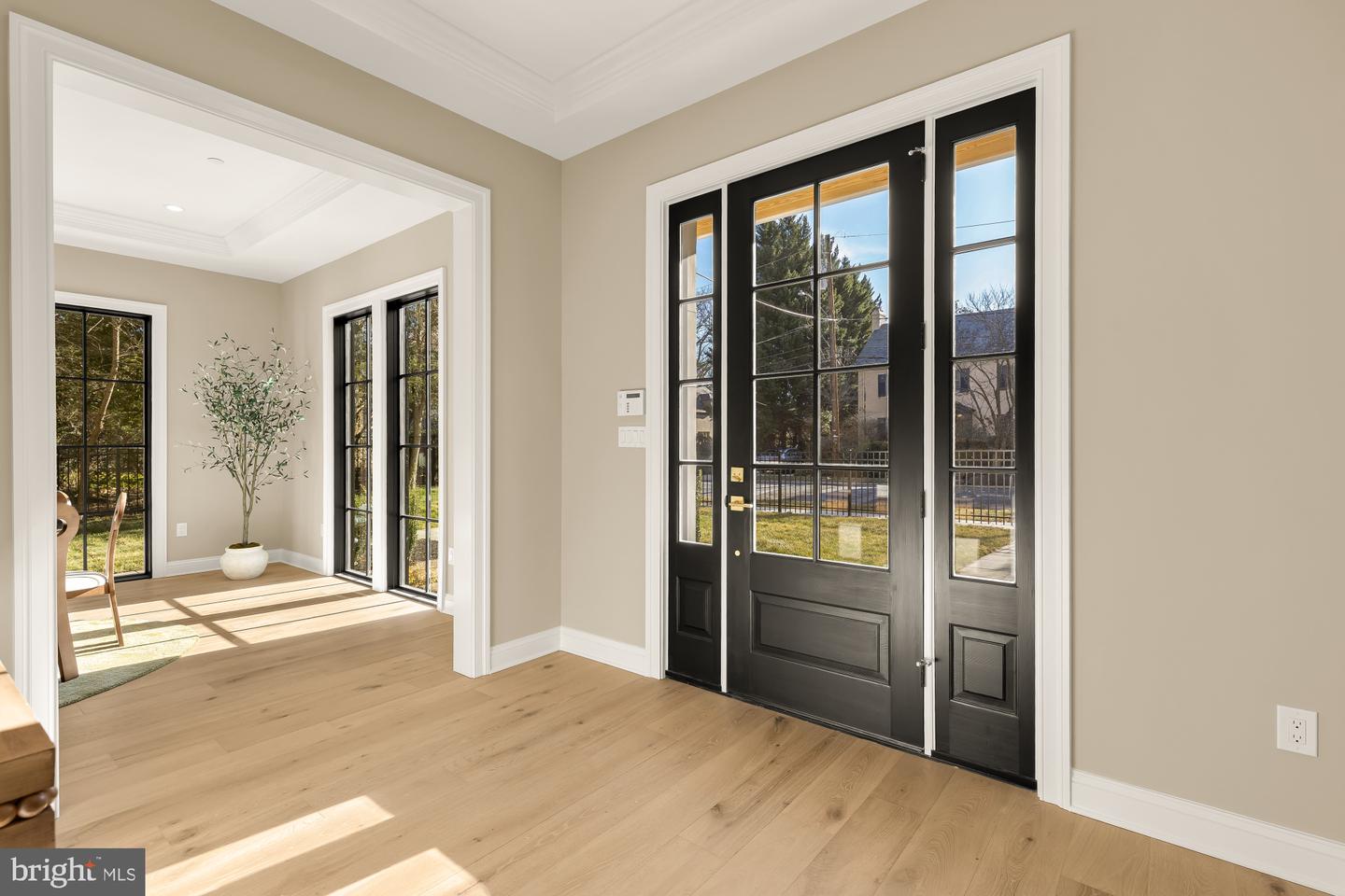 2733 CHESAPEAKE ST NW, WASHINGTON, District Of Columbia 20008, 6 Bedrooms Bedrooms, ,6 BathroomsBathrooms,Residential,For sale,2733 CHESAPEAKE ST NW,DCDC2229070 MLS # DCDC2229070