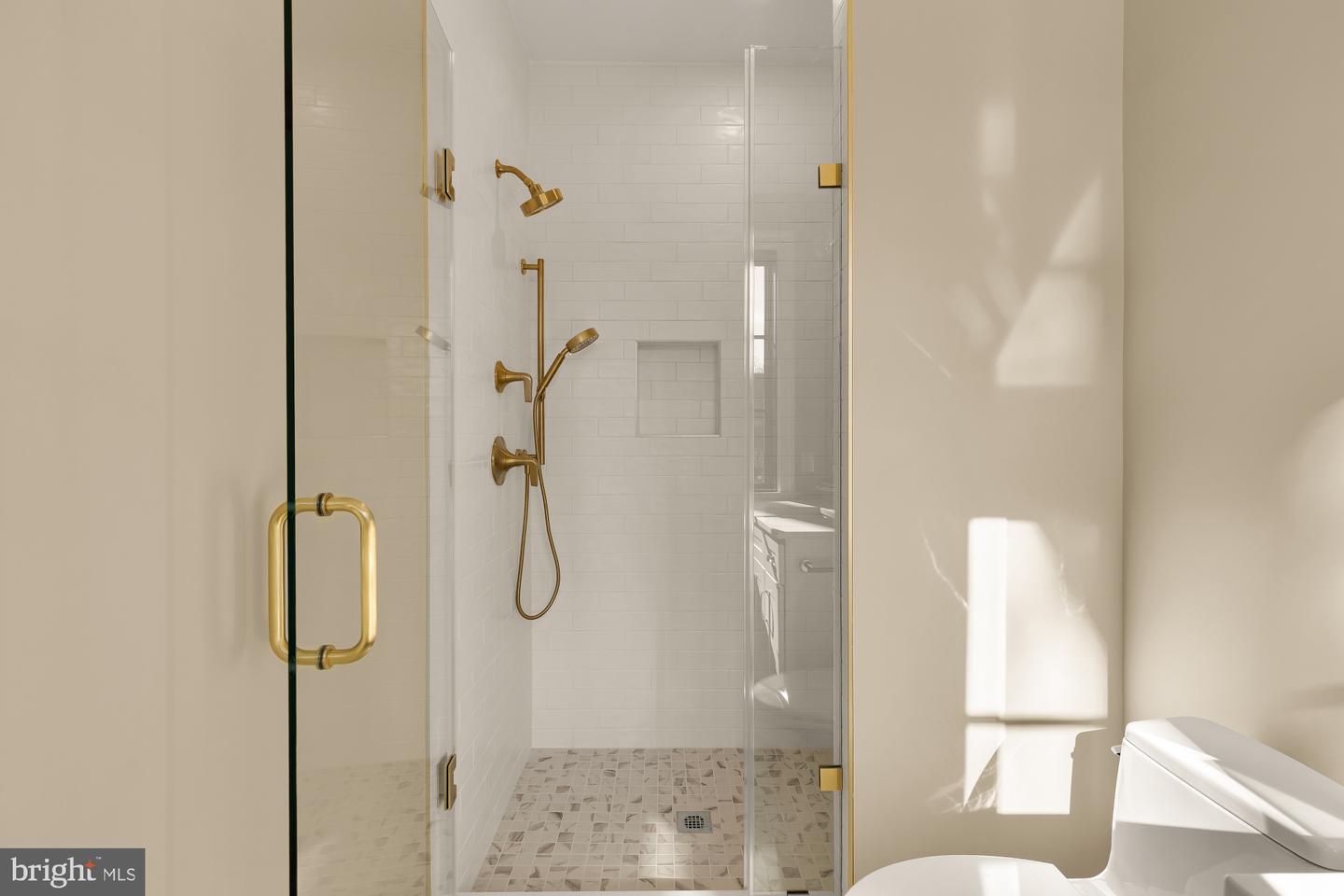 2733 CHESAPEAKE ST NW, WASHINGTON, District Of Columbia 20008, 6 Bedrooms Bedrooms, ,6 BathroomsBathrooms,Residential,For sale,2733 CHESAPEAKE ST NW,DCDC2229070 MLS # DCDC2229070