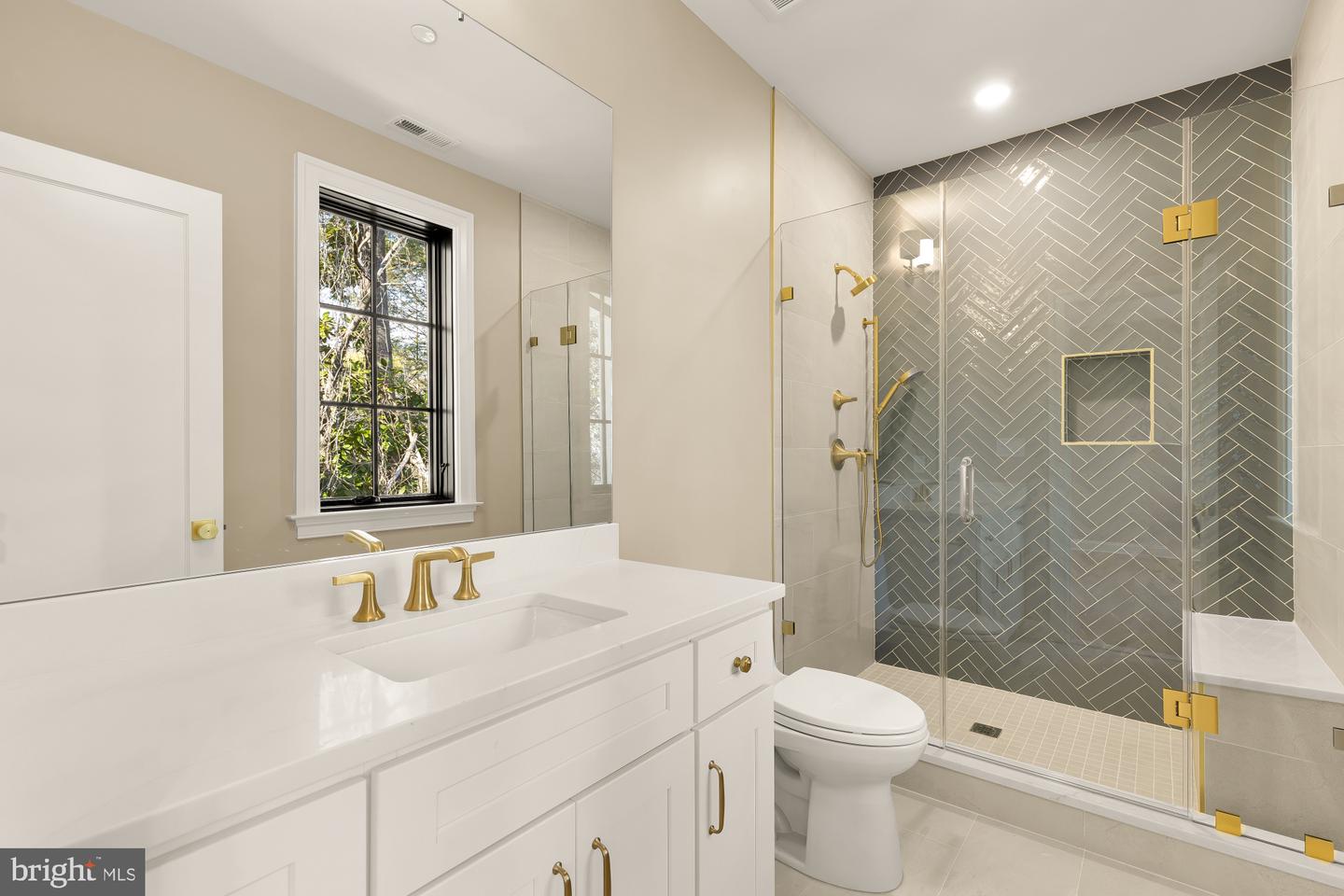 2733 CHESAPEAKE ST NW, WASHINGTON, District Of Columbia 20008, 6 Bedrooms Bedrooms, ,6 BathroomsBathrooms,Residential,For sale,2733 CHESAPEAKE ST NW,DCDC2229070 MLS # DCDC2229070