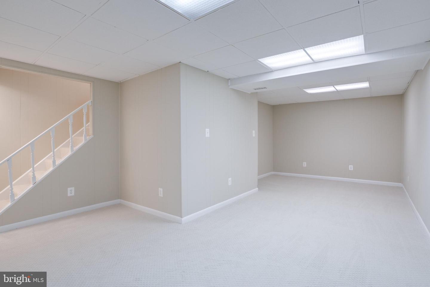 6106 WINDWARD DR, BURKE, Virginia 22015, 4 Bedrooms Bedrooms, ,3 BathroomsBathrooms,Residential,For sale,6106 WINDWARD DR,VAFX2277324 MLS # VAFX2277324