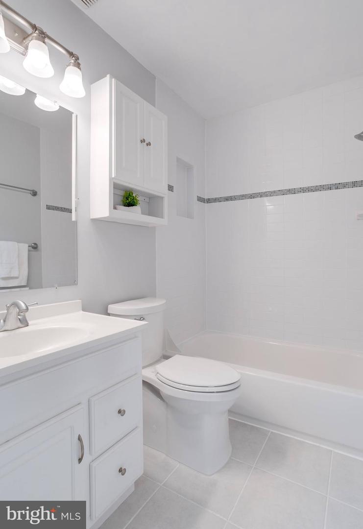 6106 WINDWARD DR, BURKE, Virginia 22015, 4 Bedrooms Bedrooms, ,3 BathroomsBathrooms,Residential,For sale,6106 WINDWARD DR,VAFX2277324 MLS # VAFX2277324