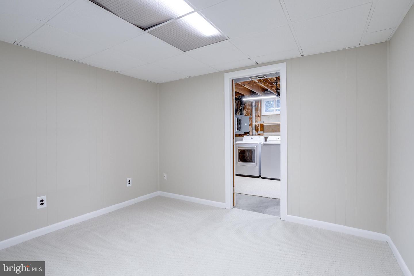 6106 WINDWARD DR, BURKE, Virginia 22015, 4 Bedrooms Bedrooms, ,3 BathroomsBathrooms,Residential,For sale,6106 WINDWARD DR,VAFX2277324 MLS # VAFX2277324