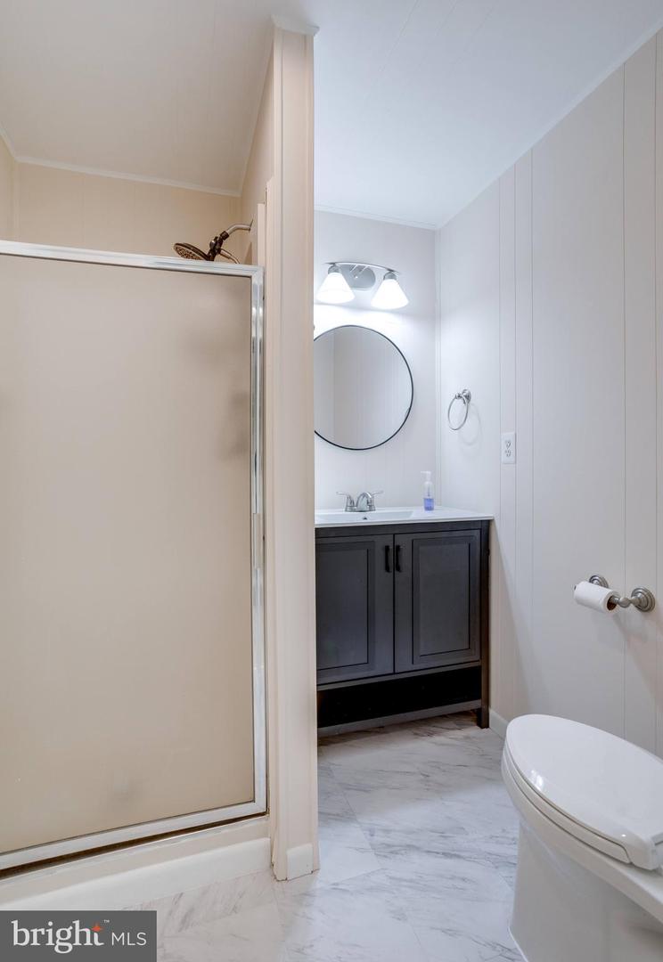 6106 WINDWARD DR, BURKE, Virginia 22015, 4 Bedrooms Bedrooms, ,3 BathroomsBathrooms,Residential,For sale,6106 WINDWARD DR,VAFX2277324 MLS # VAFX2277324