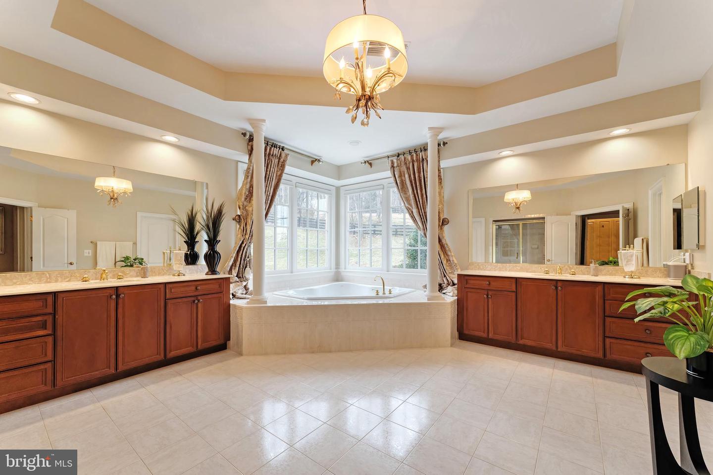 40521 TIM TAM CT, LEESBURG, Virginia 20176, 5 Bedrooms Bedrooms, ,6 BathroomsBathrooms,Residential,For sale,40521 TIM TAM CT,VALO2110670 MLS # VALO2110670