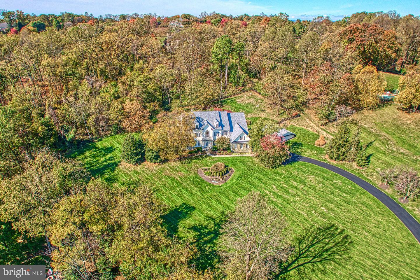 40521 TIM TAM CT, LEESBURG, Virginia 20176, 5 Bedrooms Bedrooms, ,6 BathroomsBathrooms,Residential,For sale,40521 TIM TAM CT,VALO2110670 MLS # VALO2110670