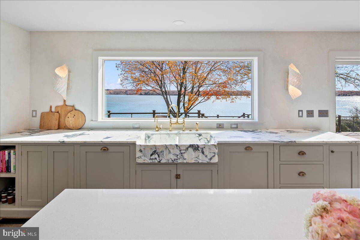 3903 BELLE RIVE TER, ALEXANDRIA, Virginia 22309, 6 Bedrooms Bedrooms, ,5 BathroomsBathrooms,Residential,For sale,3903 BELLE RIVE TER,VAFX2278978 MLS # VAFX2278978