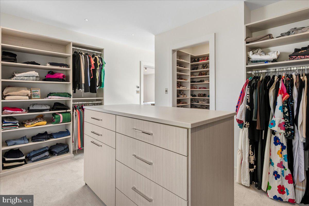 3903 BELLE RIVE TER, ALEXANDRIA, Virginia 22309, 6 Bedrooms Bedrooms, ,5 BathroomsBathrooms,Residential,For sale,3903 BELLE RIVE TER,VAFX2278978 MLS # VAFX2278978