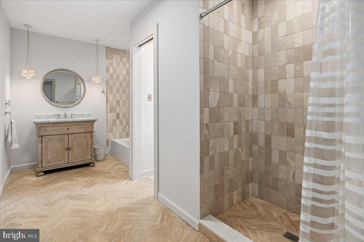 3903 BELLE RIVE TER, ALEXANDRIA, Virginia 22309, 6 Bedrooms Bedrooms, ,5 BathroomsBathrooms,Residential,For sale,3903 BELLE RIVE TER,VAFX2278978 MLS # VAFX2278978