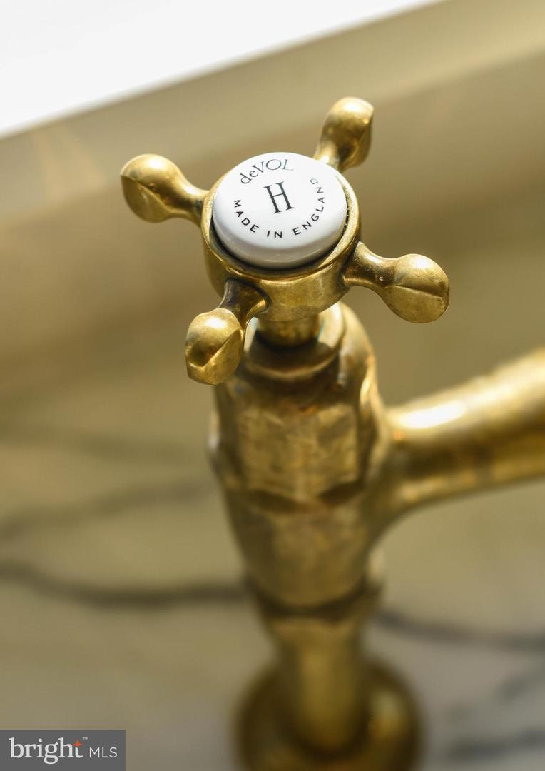 3903 BELLE RIVE TER, ALEXANDRIA, Virginia 22309, 6 Bedrooms Bedrooms, ,5 BathroomsBathrooms,Residential,For sale,3903 BELLE RIVE TER,VAFX2278978 MLS # VAFX2278978