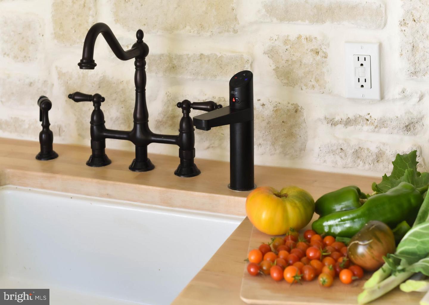 3903 BELLE RIVE TER, ALEXANDRIA, Virginia 22309, 6 Bedrooms Bedrooms, ,5 BathroomsBathrooms,Residential,For sale,3903 BELLE RIVE TER,VAFX2278978 MLS # VAFX2278978