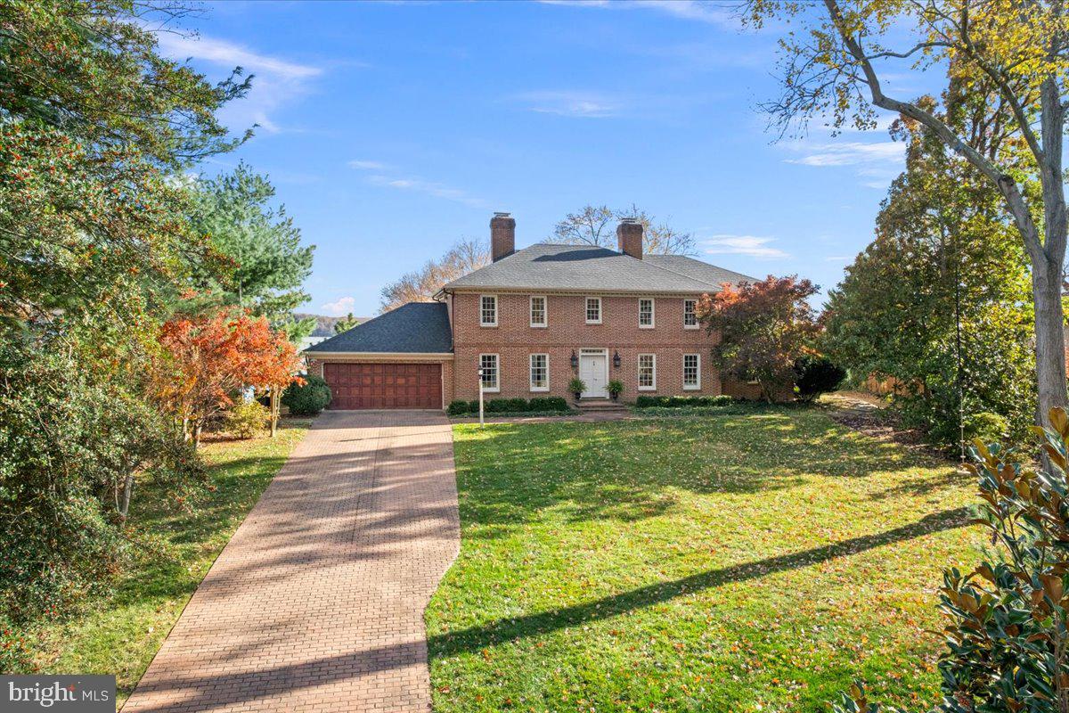 3903 BELLE RIVE TER, ALEXANDRIA, Virginia 22309, 6 Bedrooms Bedrooms, ,5 BathroomsBathrooms,Residential,For sale,3903 BELLE RIVE TER,VAFX2278978 MLS # VAFX2278978