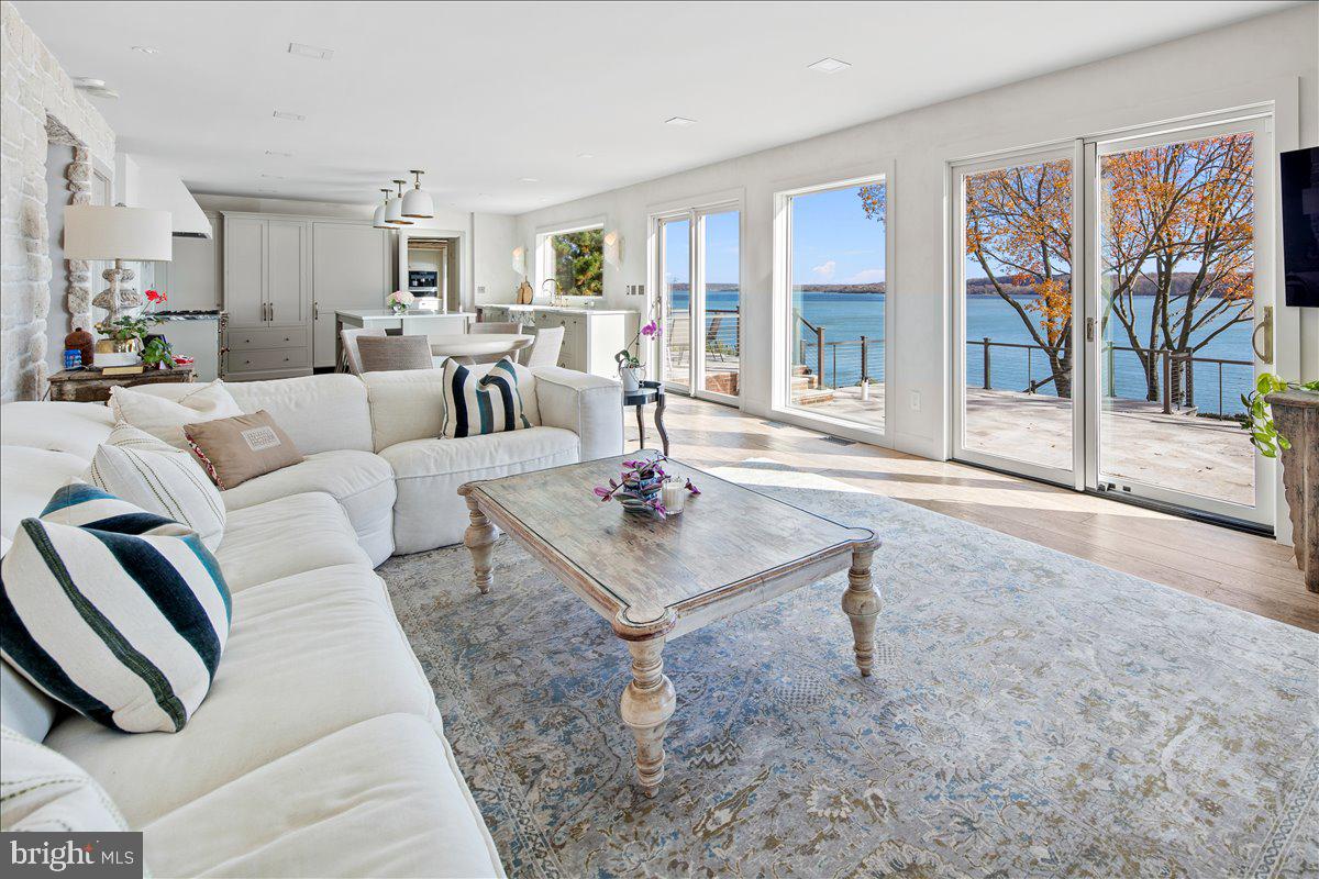 3903 BELLE RIVE TER, ALEXANDRIA, Virginia 22309, 6 Bedrooms Bedrooms, ,5 BathroomsBathrooms,Residential,For sale,3903 BELLE RIVE TER,VAFX2278978 MLS # VAFX2278978